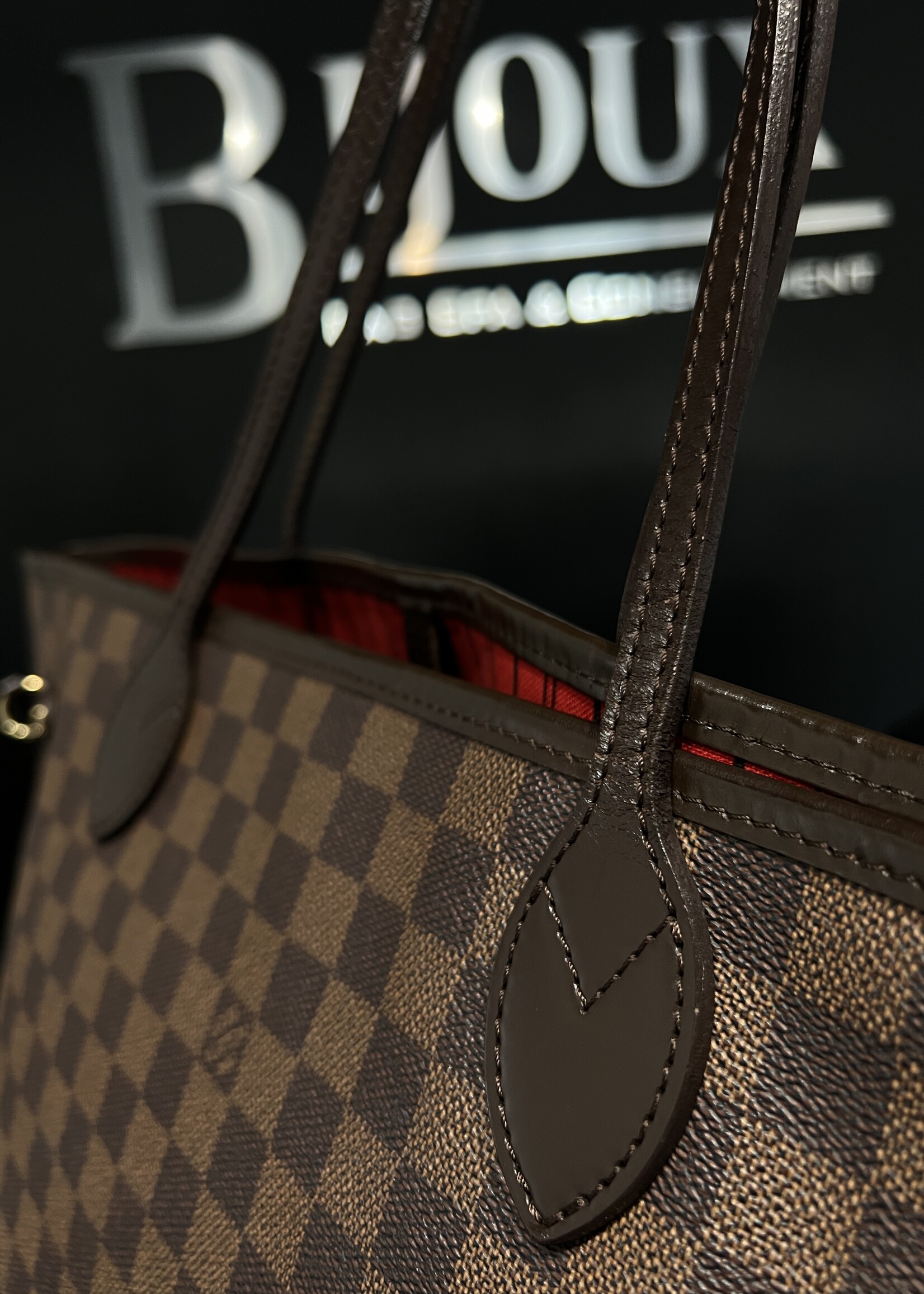 Louis Vuitton SOLD - Louis Vuitton Neverfull Damier Ebene MM