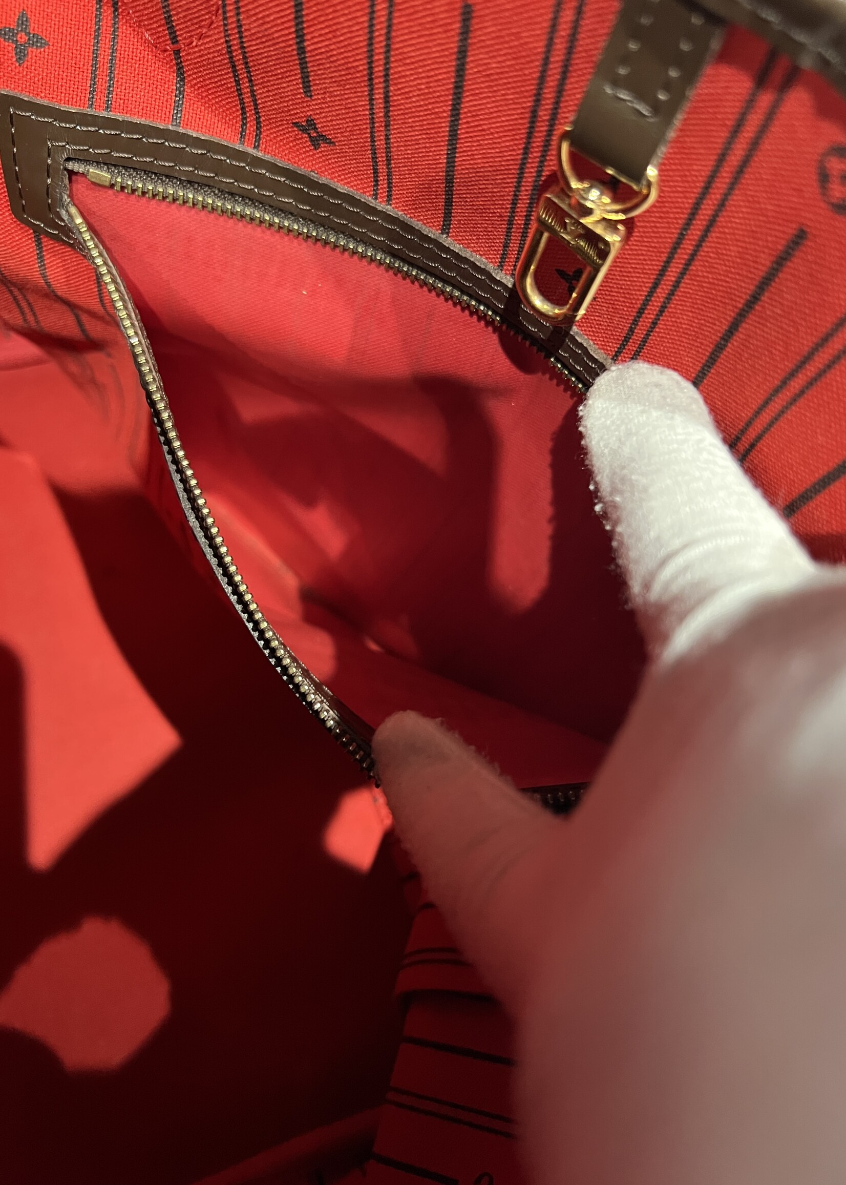 Louis Vuitton SOLD - Louis Vuitton Neverfull Damier Ebene MM