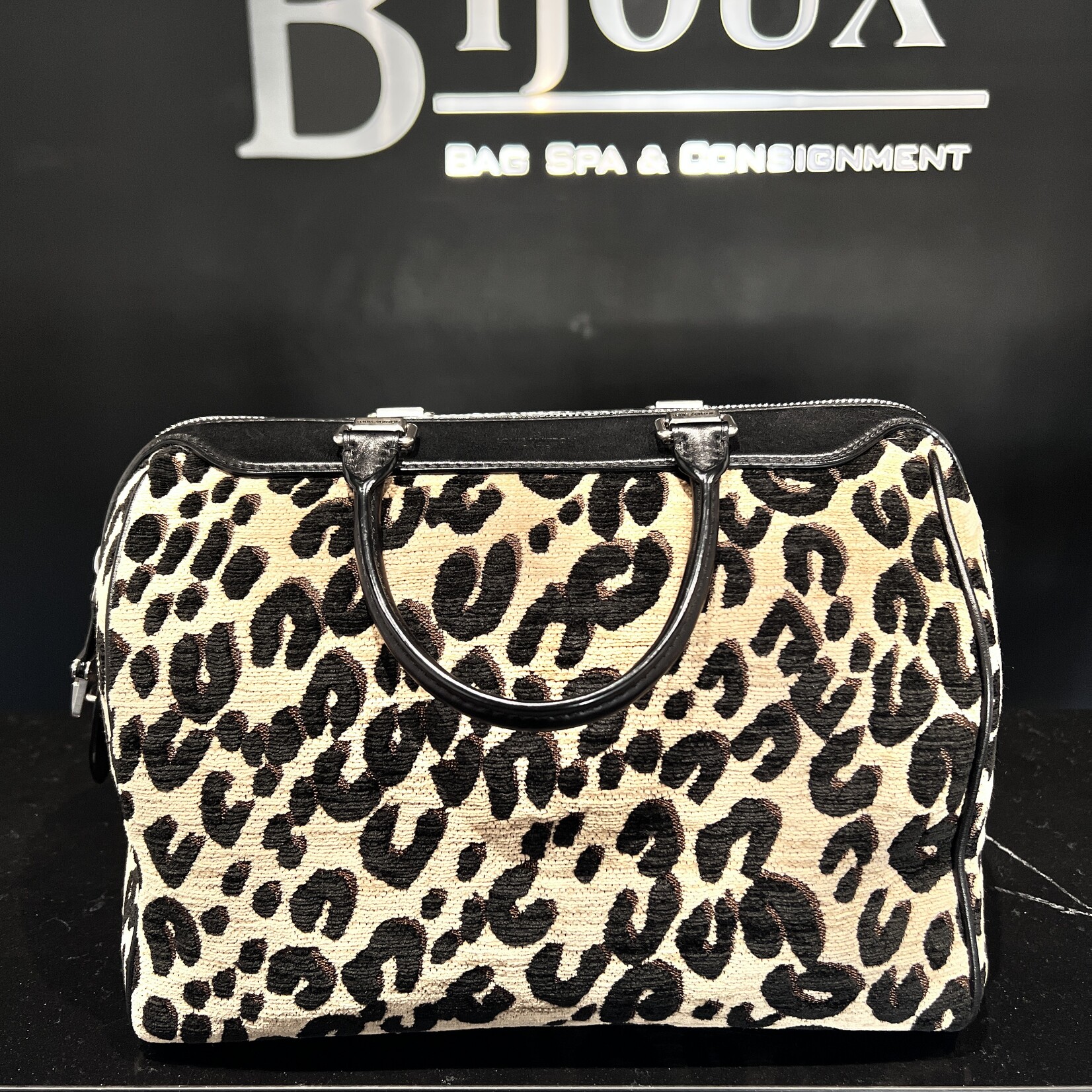 Louis Vuitton Louis Vuitton Stephan Spouse Leopard Speedy