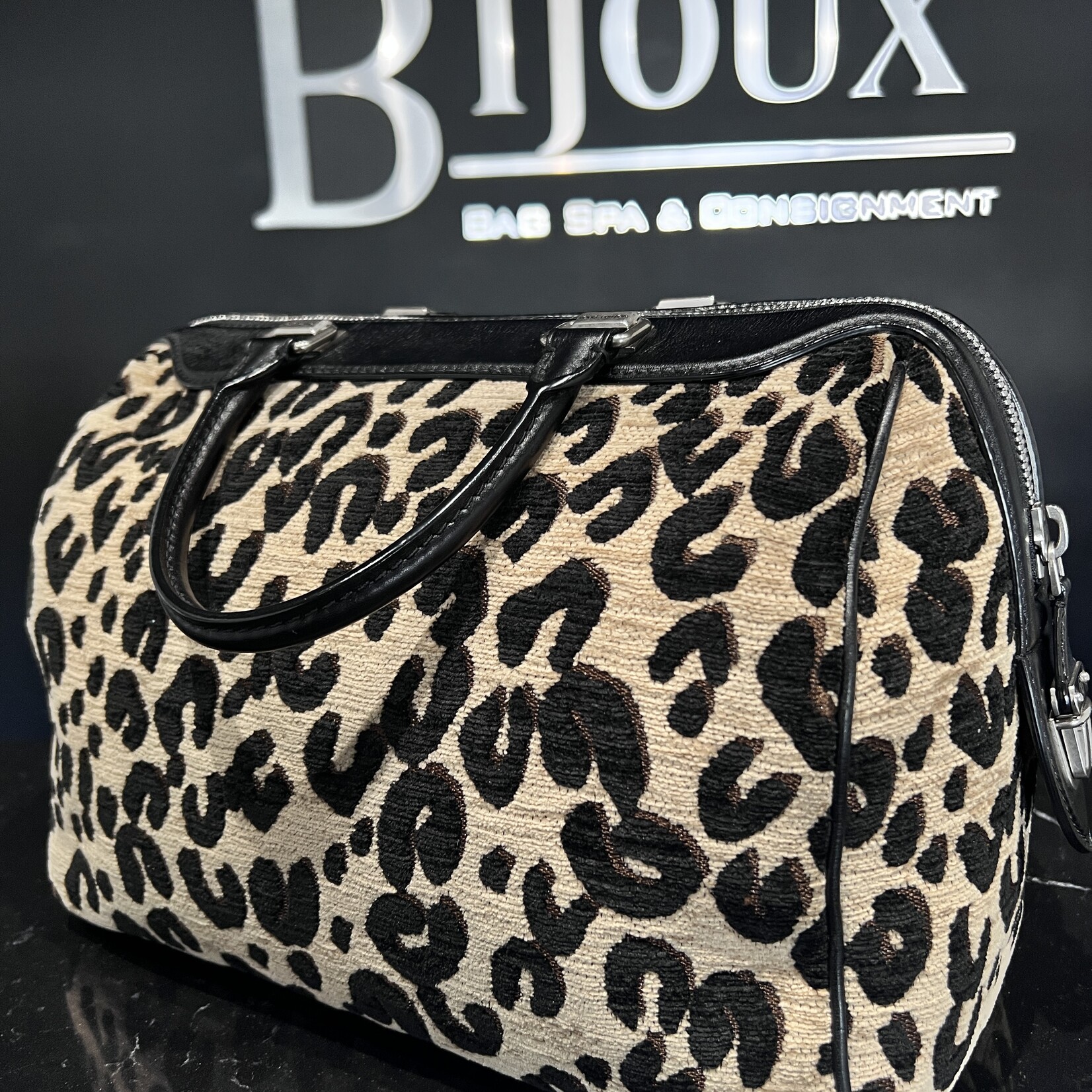 Louis Vuitton Louis Vuitton Stephan Spouse Leopard Speedy