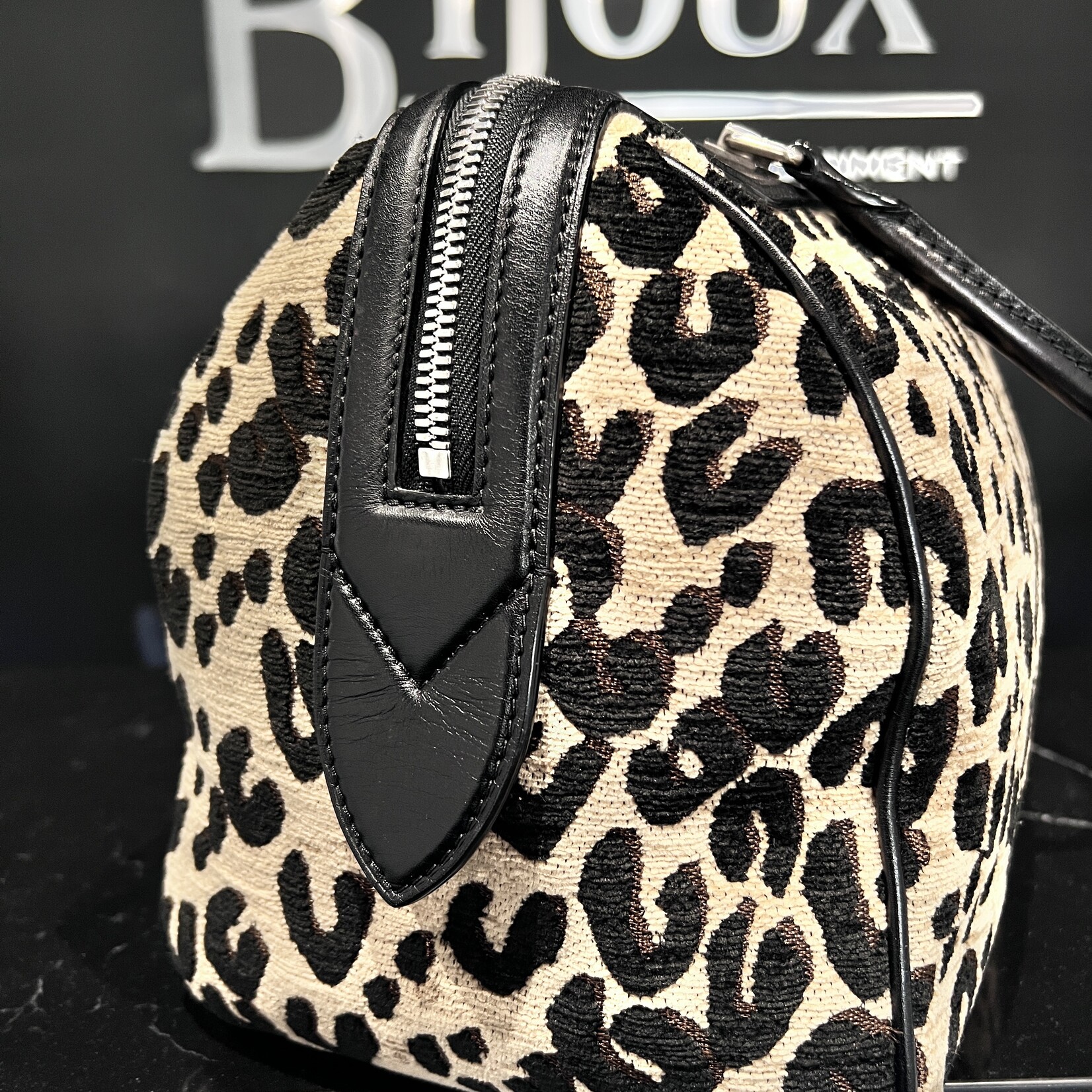 Louis Vuitton Louis Vuitton Stephan Spouse Leopard Speedy