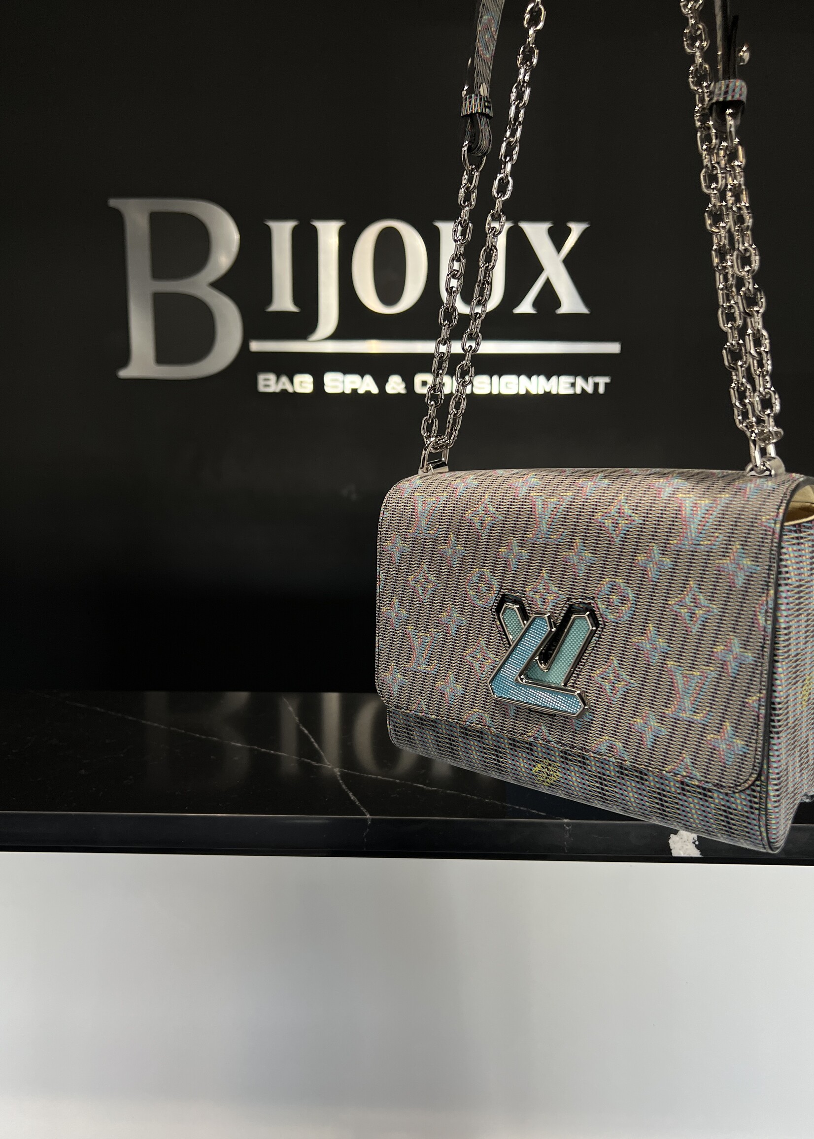 Louis Vuitton SOLD- Louis Vuitton Twist MM Pop