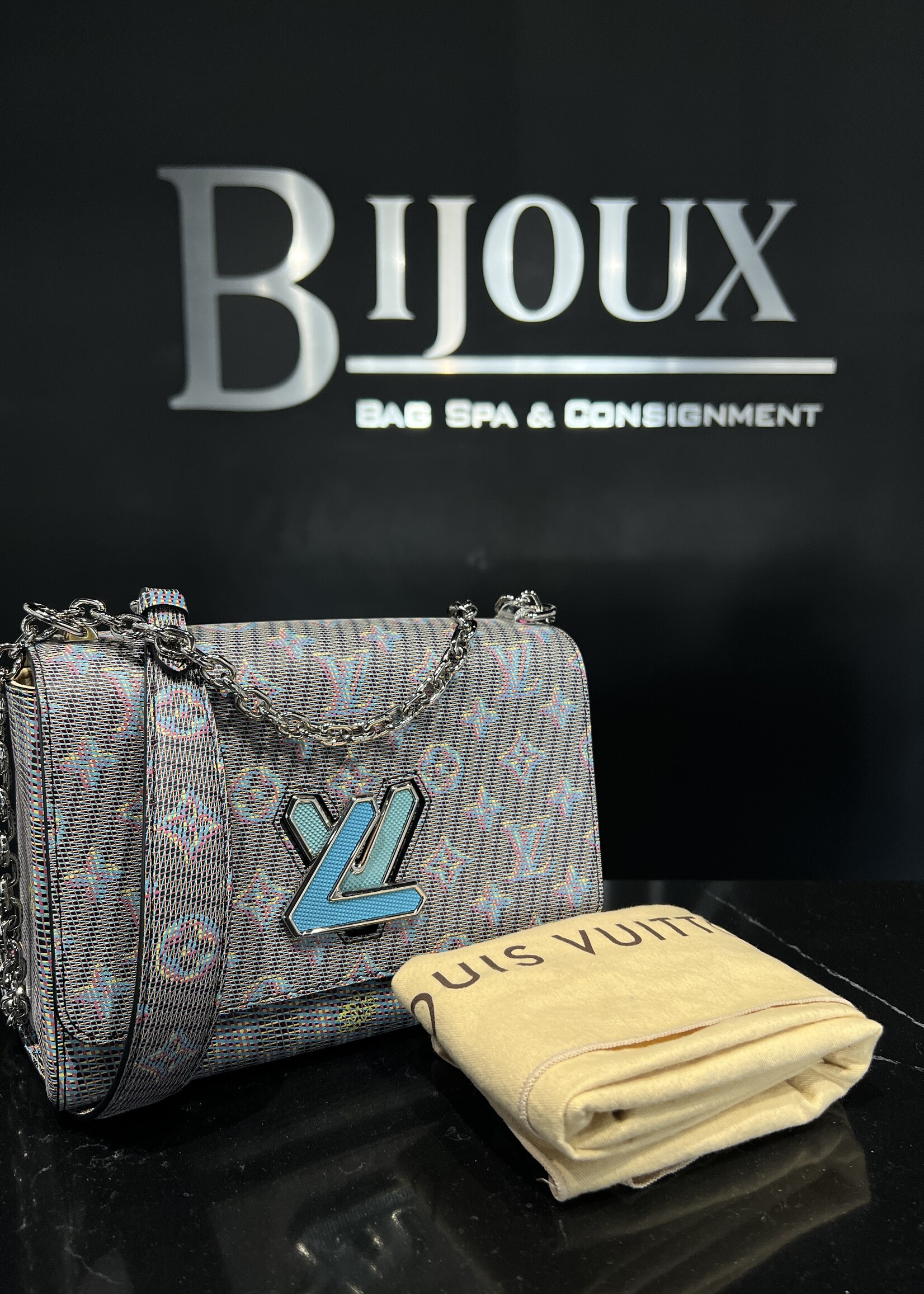 Louis Vuitton SOLD- Louis Vuitton Twist MM Pop