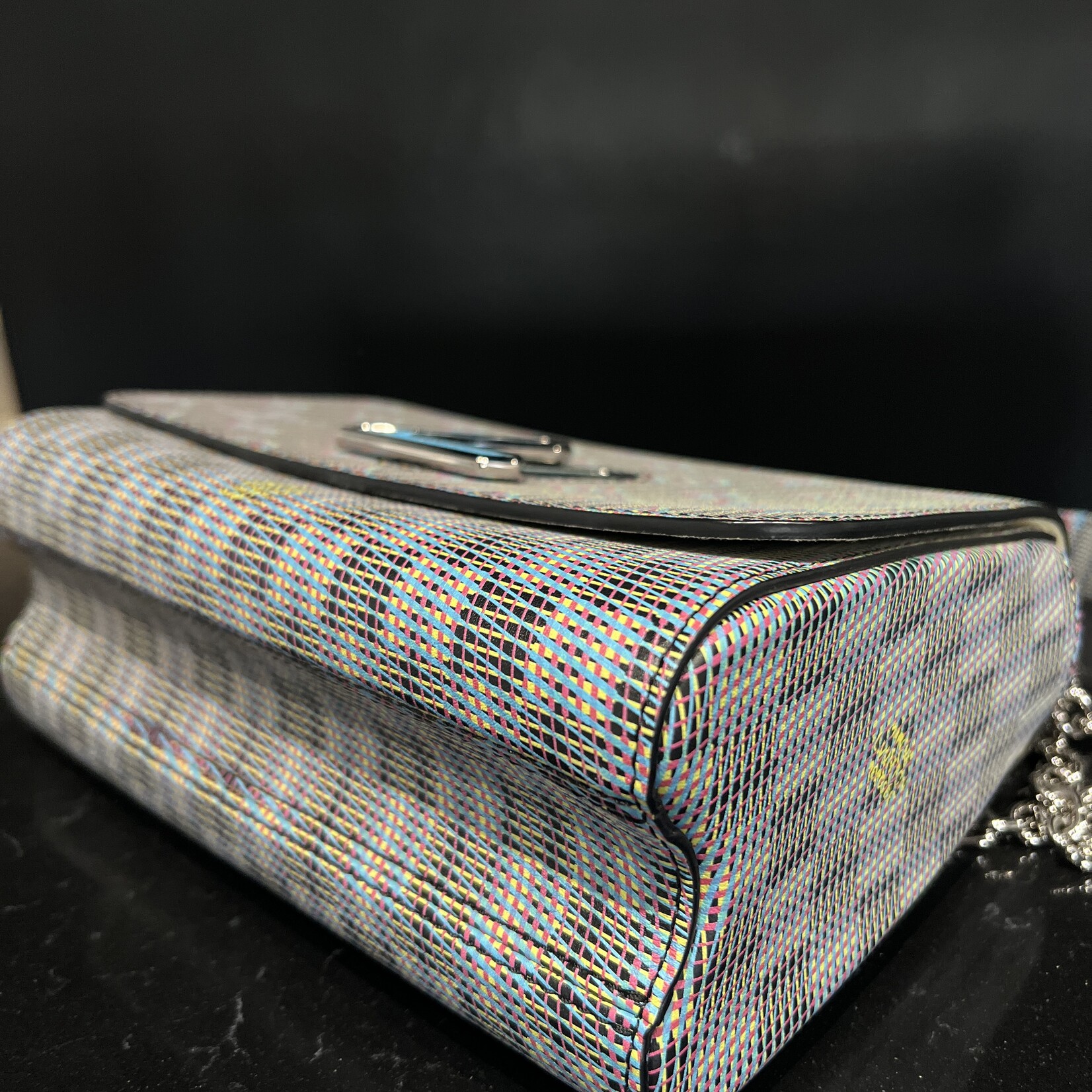 Louis Vuitton Louis Vuitton Twist MM Pop