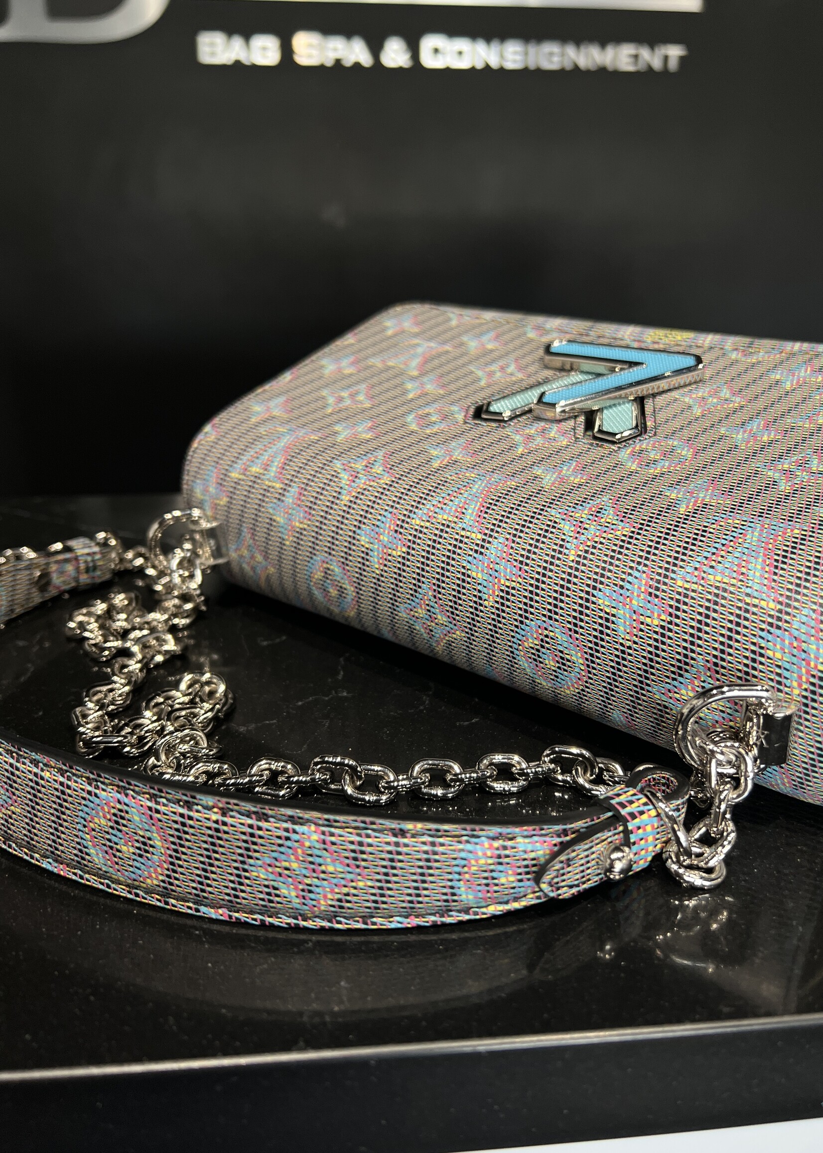 Louis Vuitton SOLD- Louis Vuitton Twist MM Pop