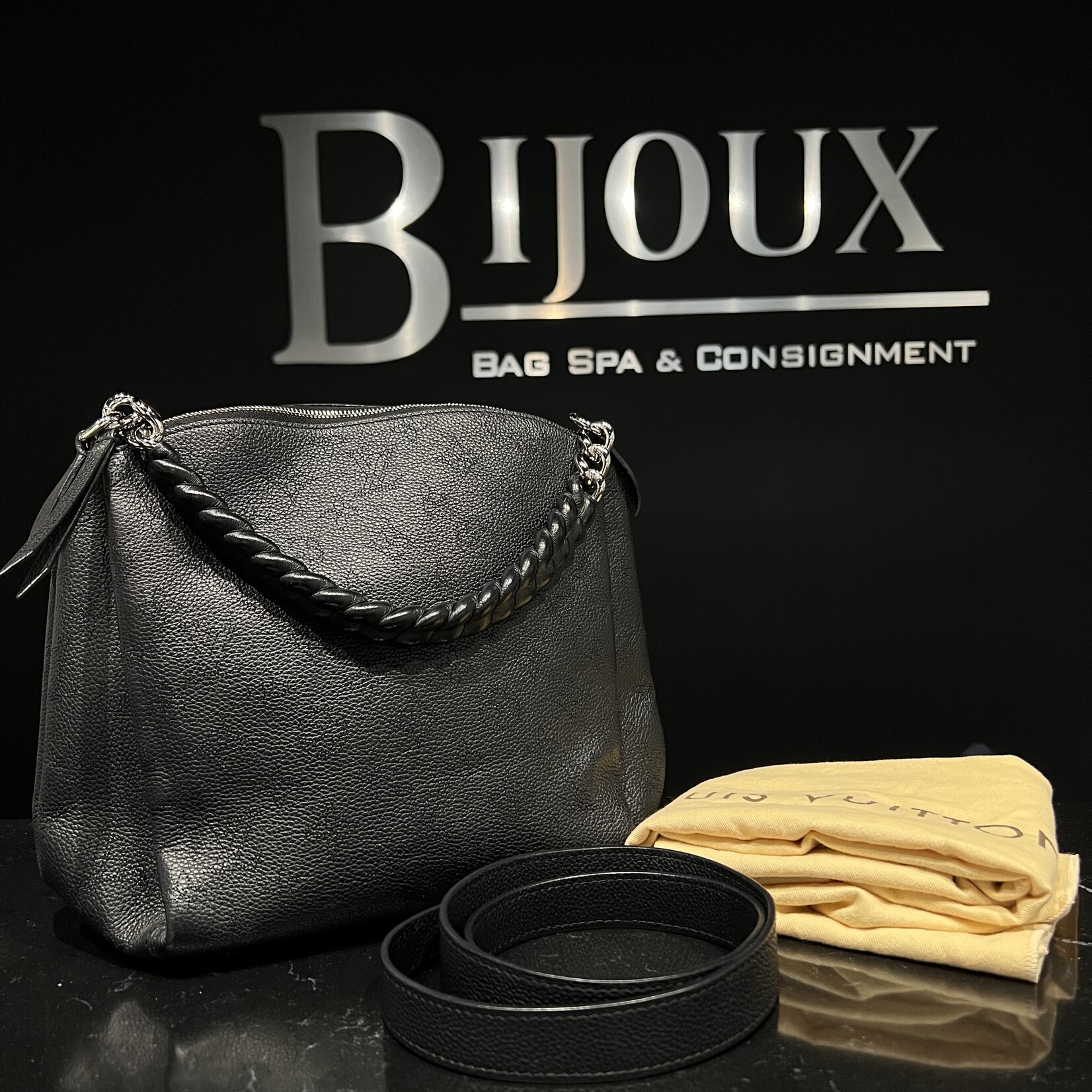 Louis Vuitton Louis Vuitton Mahina Babylone