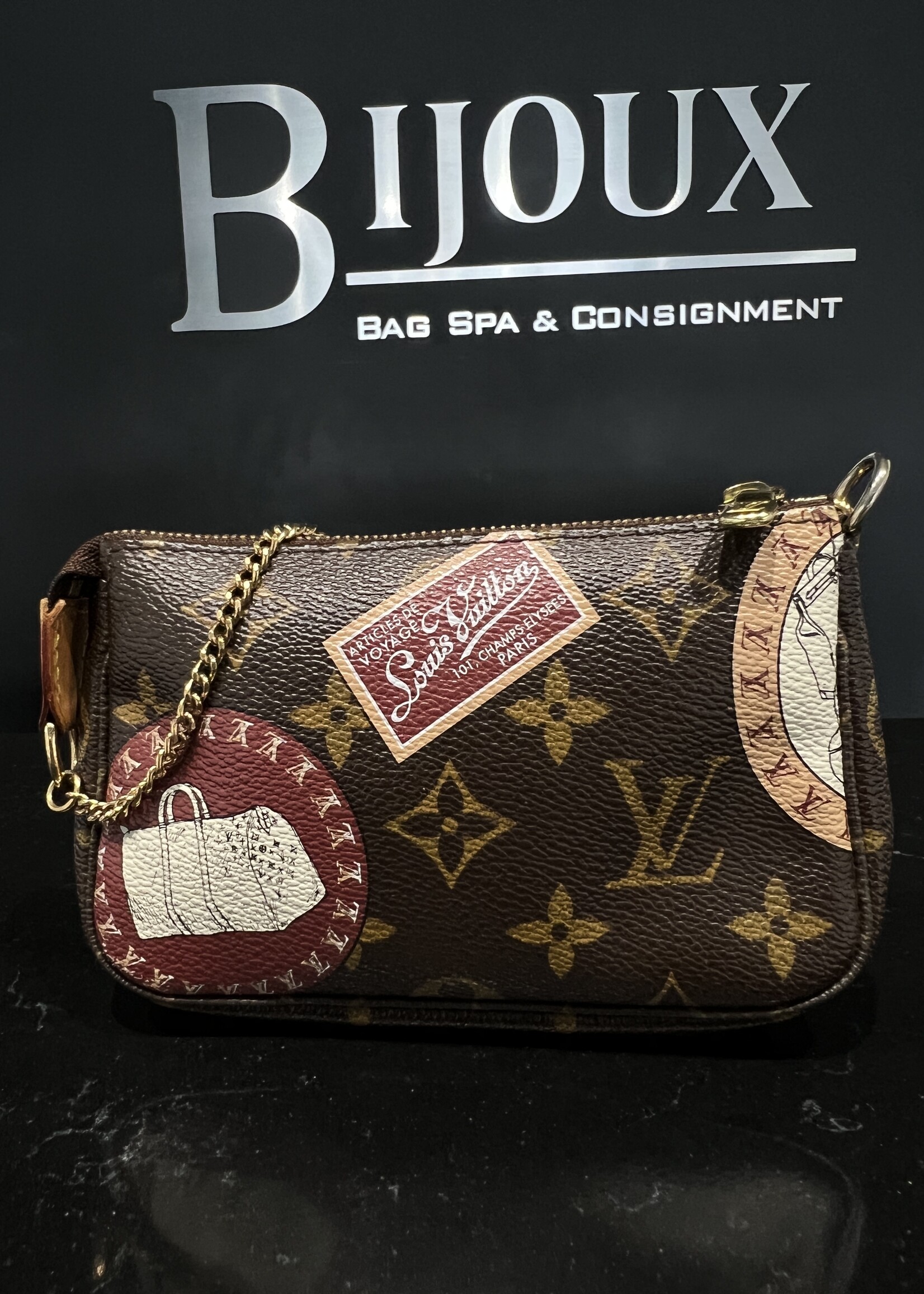 Louis Vuitton SOLD- Louis Vuitton  Monogram Mini Patch Pochette