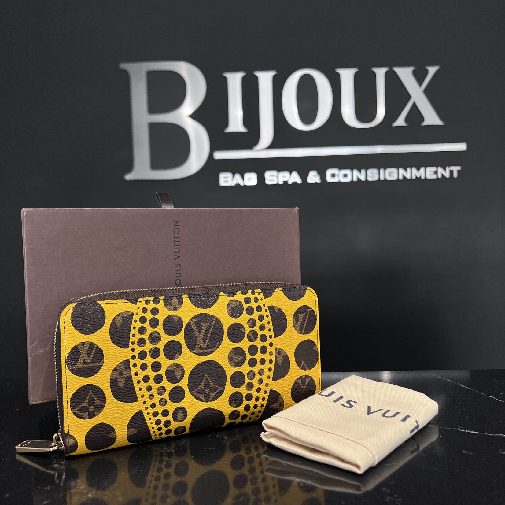 Louis Vuitton Louis Vuitton Kusama Wallet
