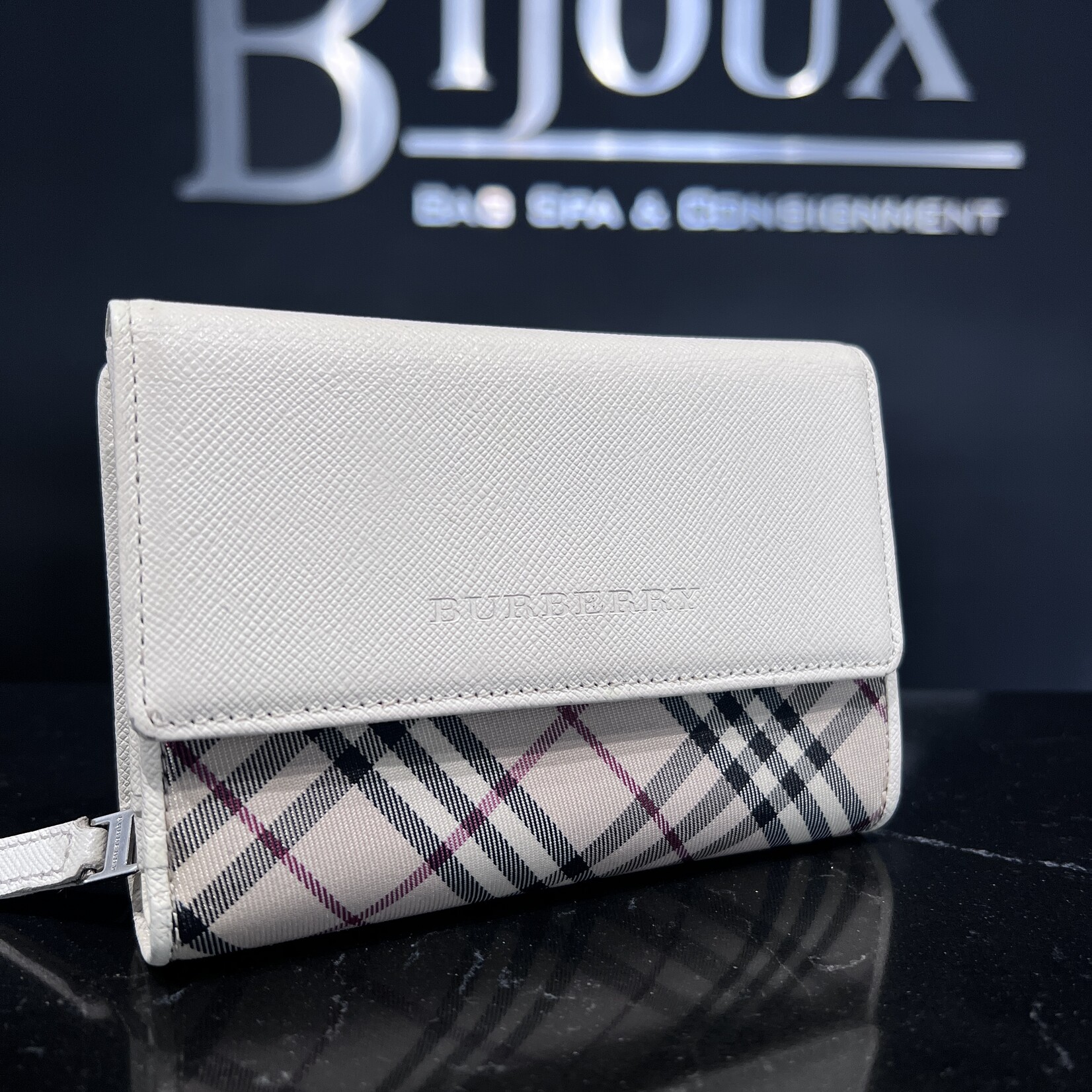 Burberry SOLD- Burberry White Nova Check Pattern Canvas Wallet