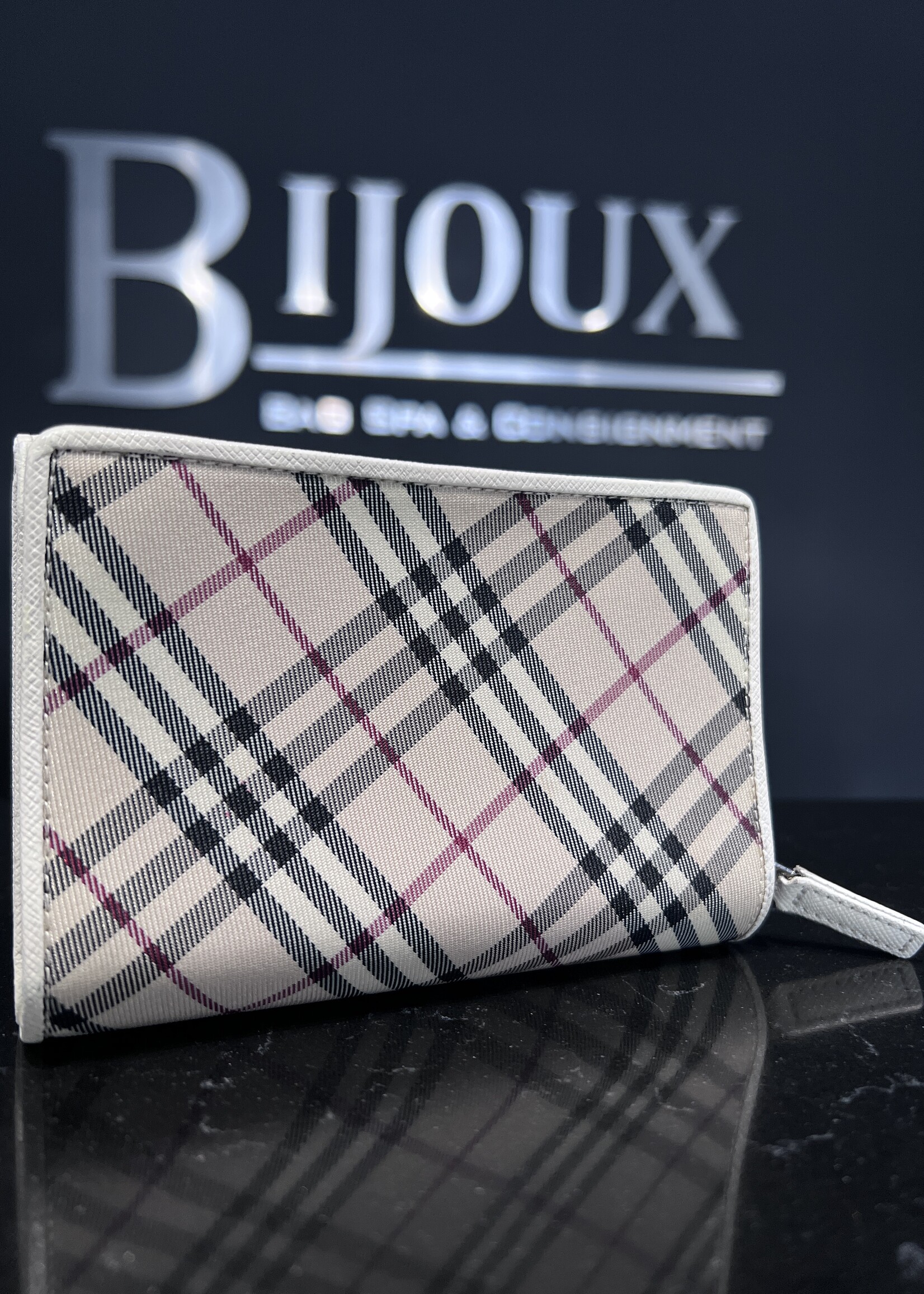 Burberry SOLD- Burberry White Nova Check Pattern Canvas Wallet