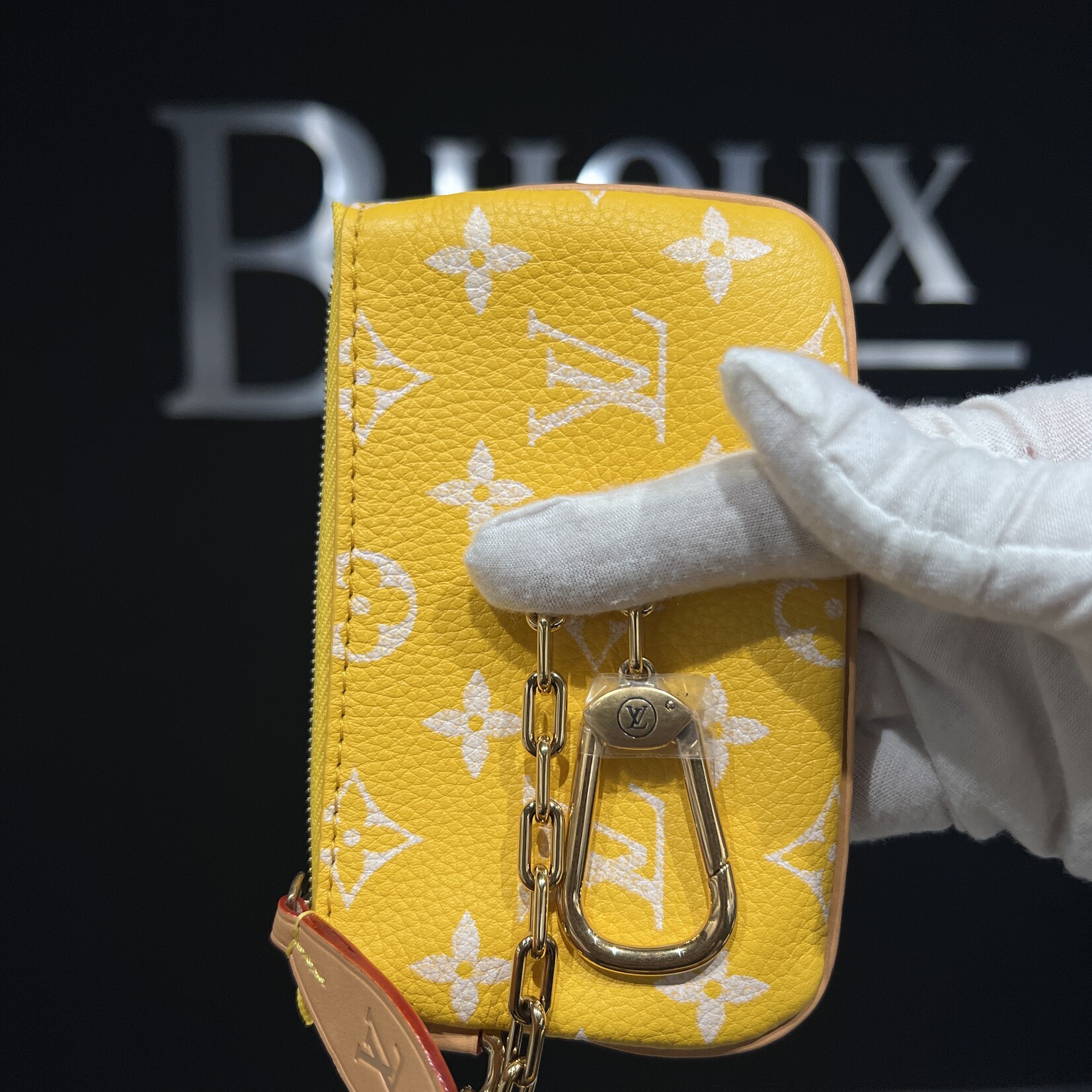 Louis Vuitton Louis Vuitton 25 Bandouliere P9 Jaune Mat
