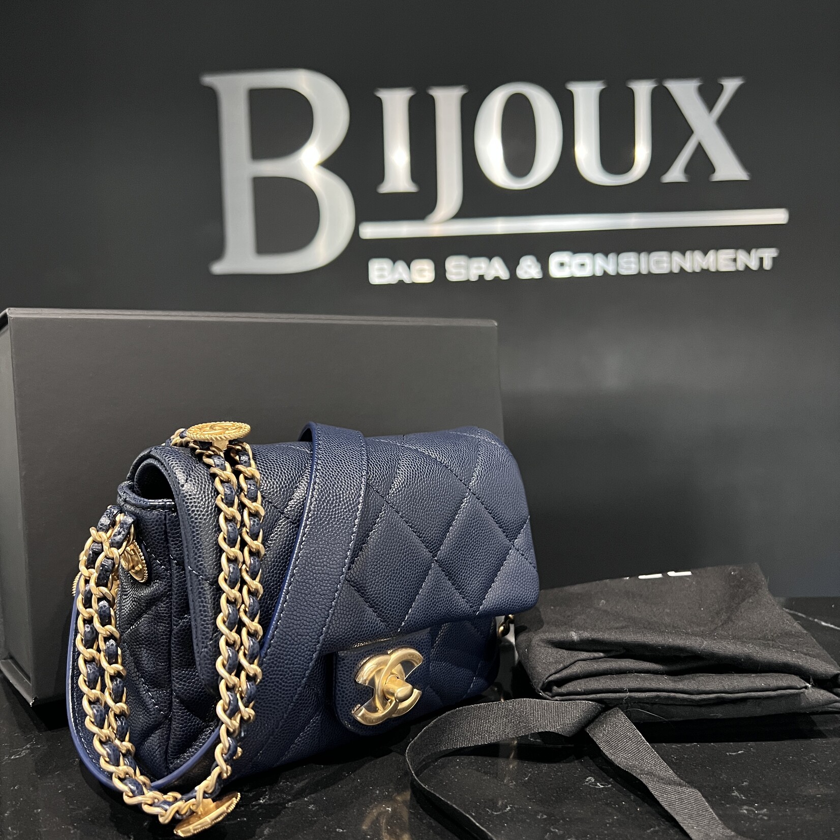 Chanel Chanel Mini Flap Navy GHW