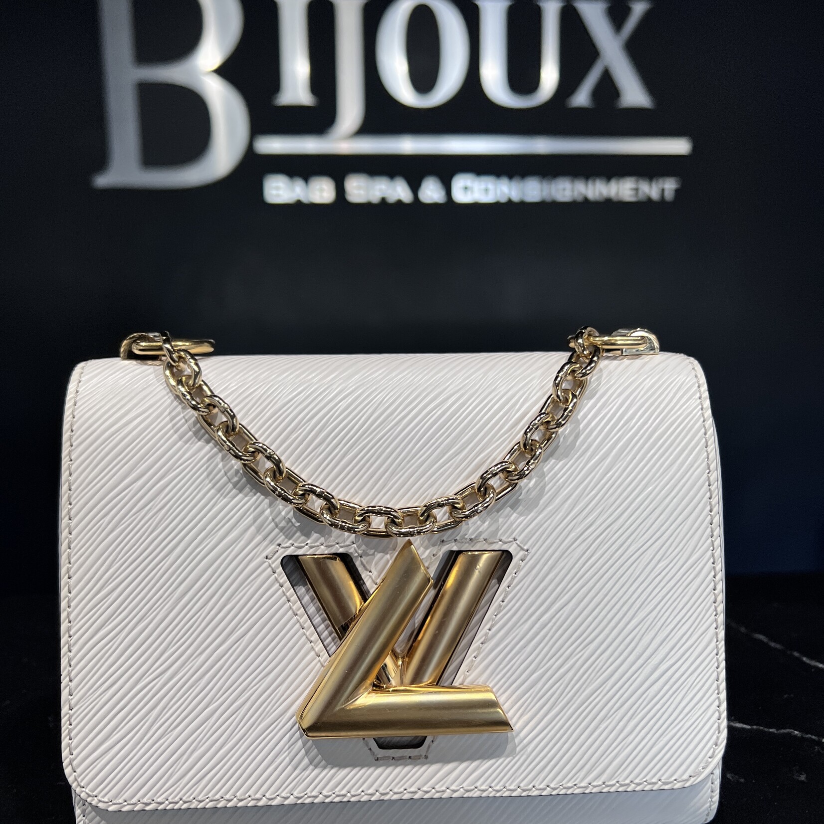 Louis Vuitton Louis Vuitton Twist PM White