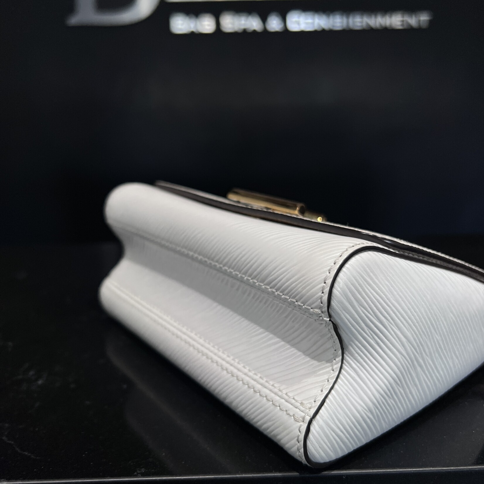 Louis Vuitton Louis Vuitton Twist PM White