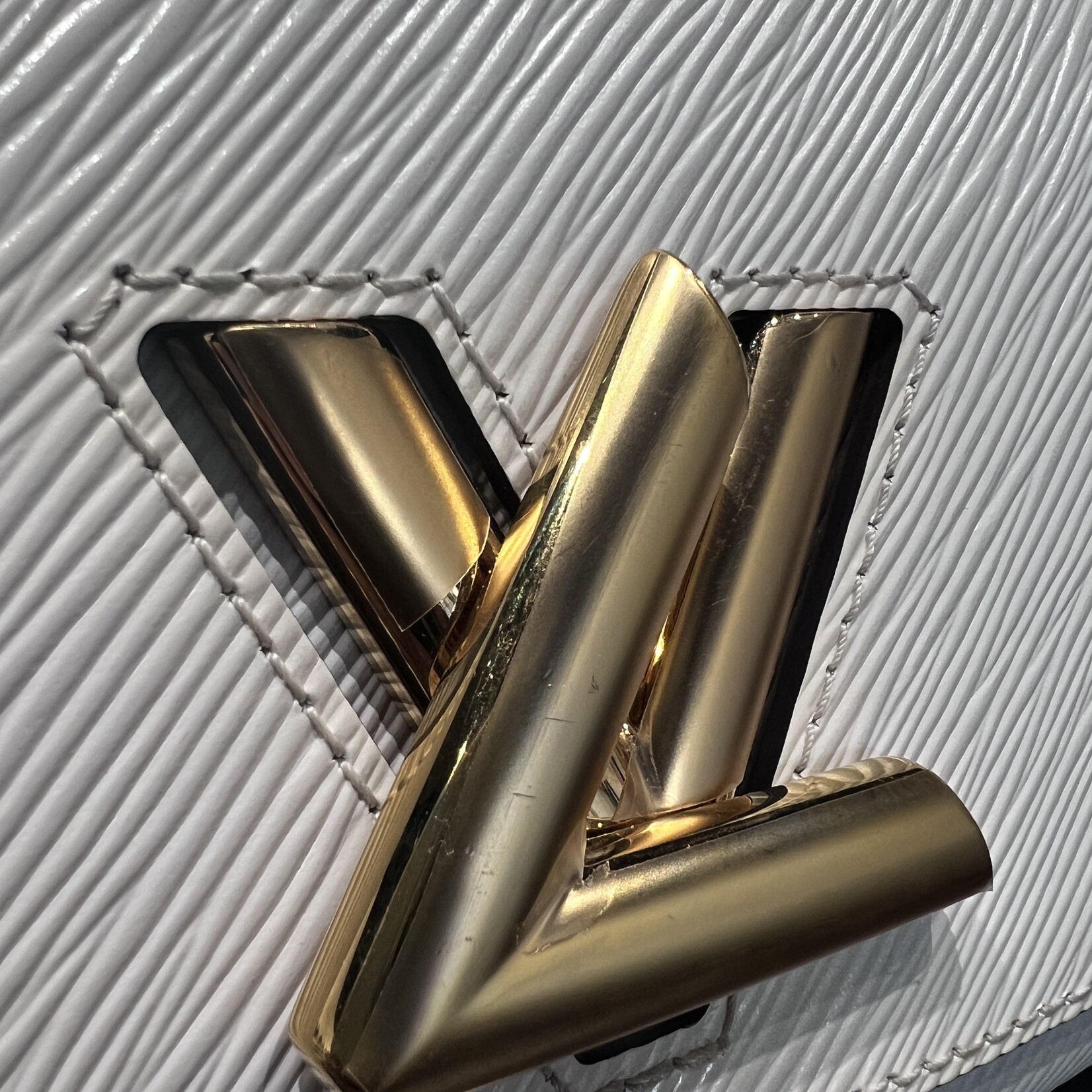 Louis Vuitton Louis Vuitton Twist PM White