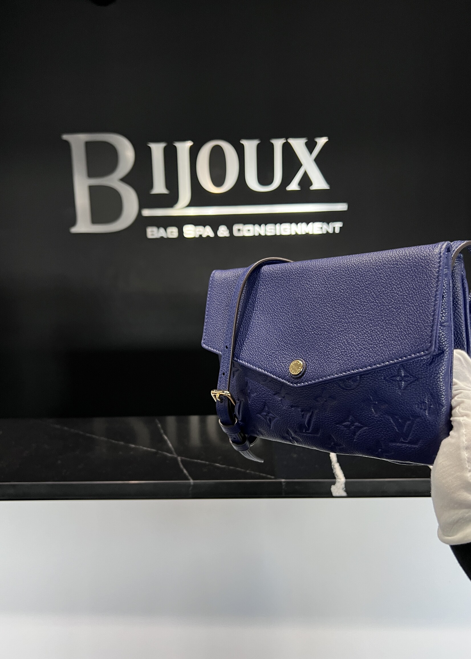 Louis Vuitton SOLD- Louis Vuitton Twice Iris