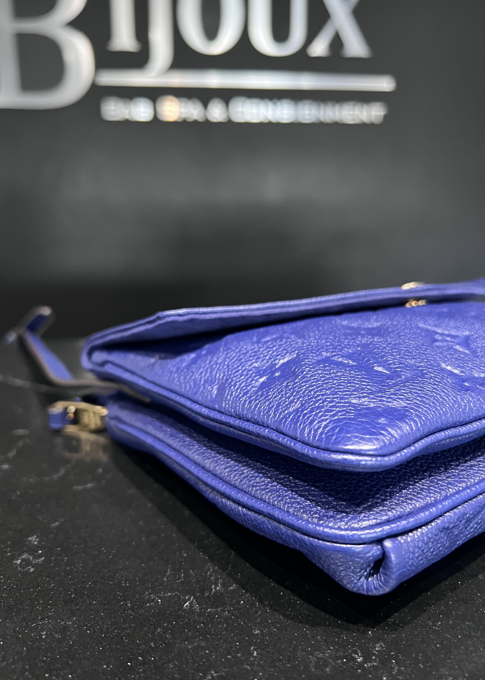 Louis Vuitton SOLD- Louis Vuitton Twice Iris