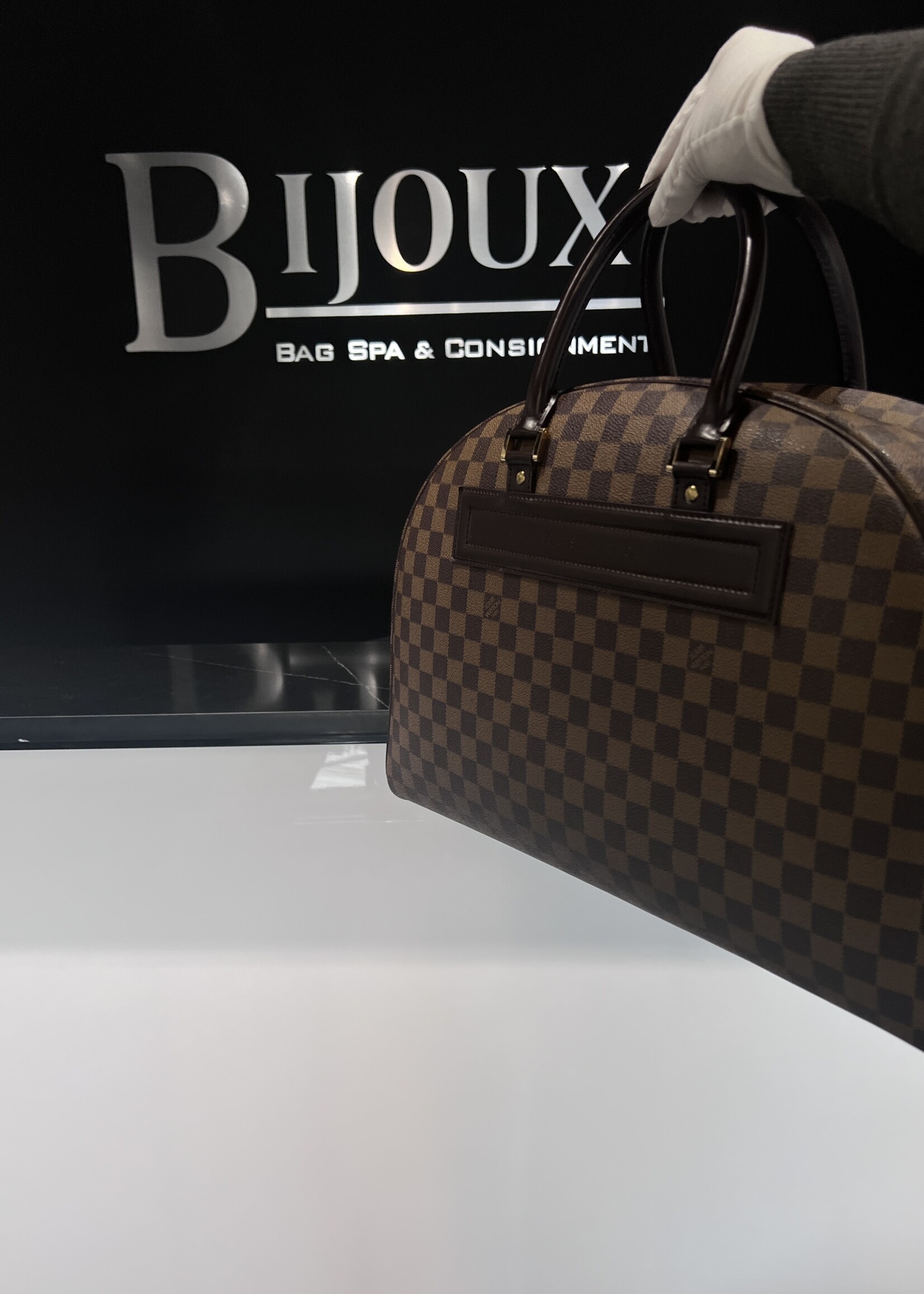 Louis Vuitton SOLD - Louis Vuitton Nolita  24 Heures Damier Ebene