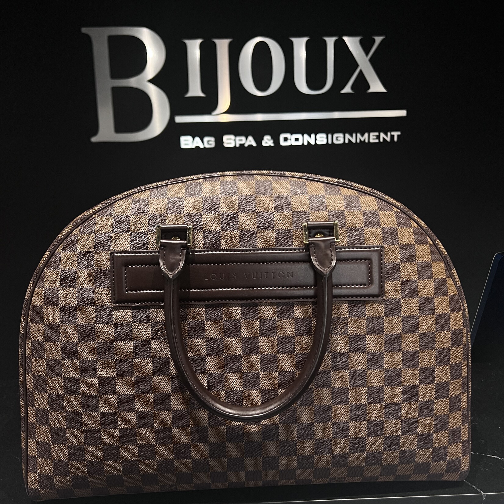 Louis Vuitton SOLD - Louis Vuitton Nolita  24 Heures Damier Ebene