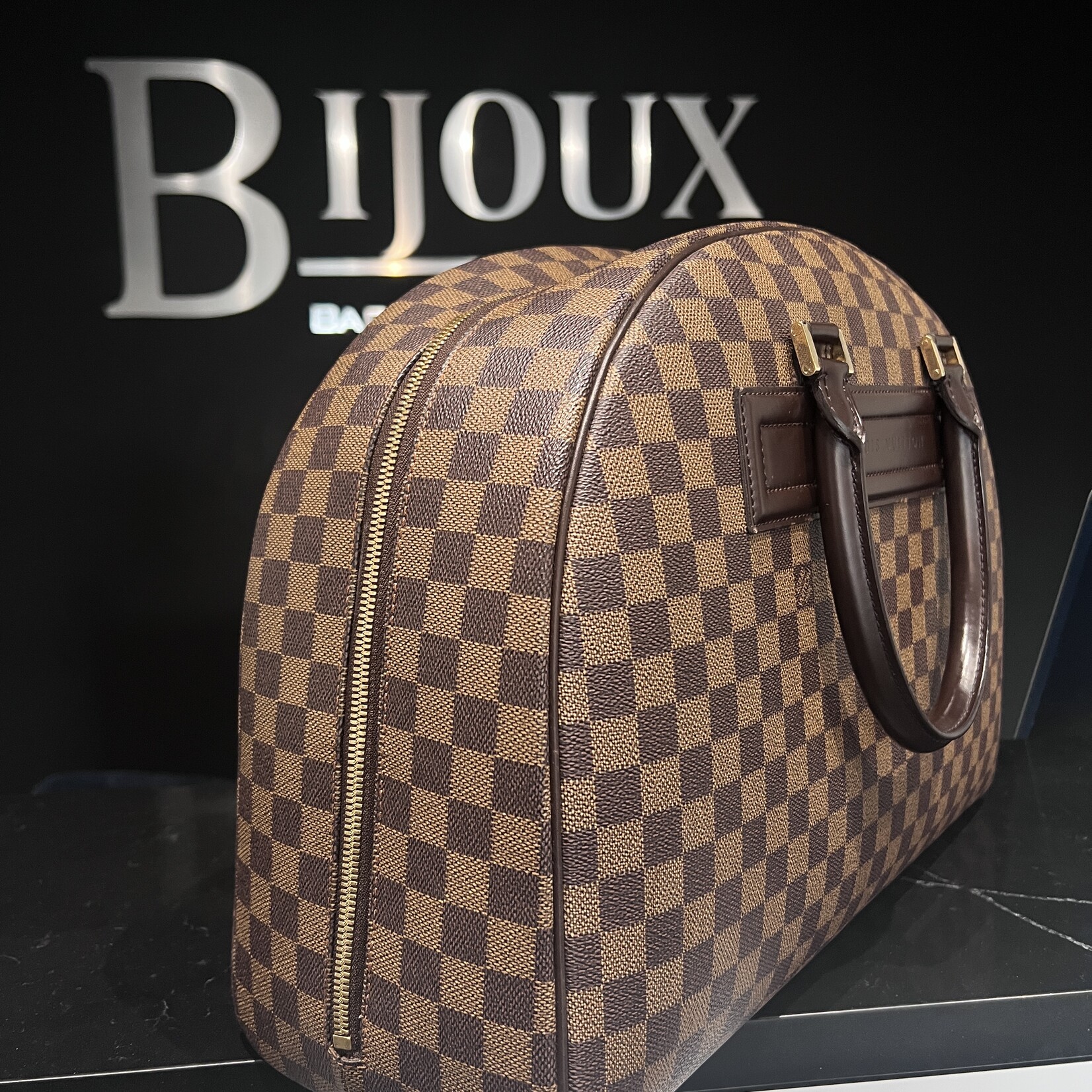 Louis Vuitton SOLD - Louis Vuitton Nolita  24 Heures Damier Ebene