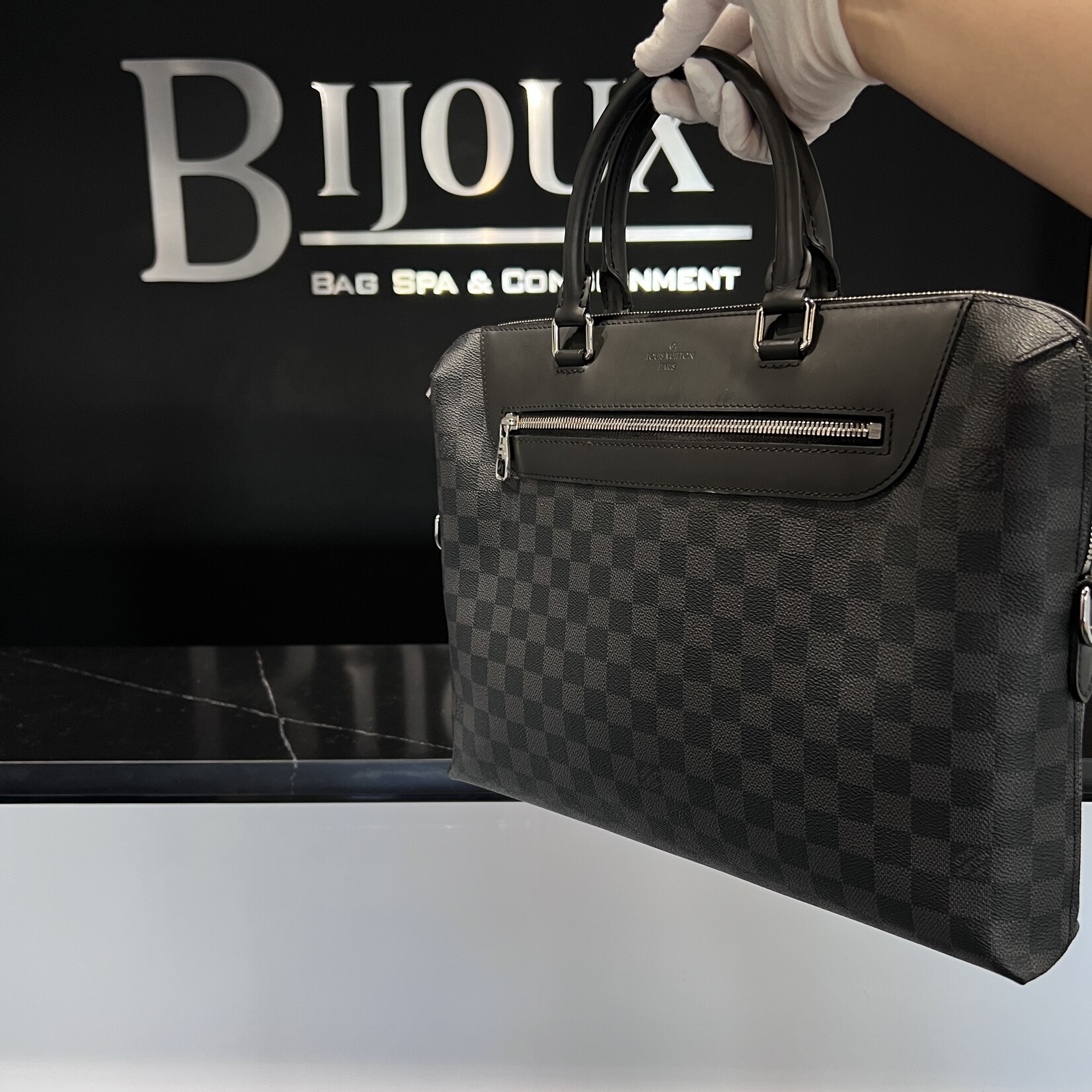 Louis Vuitton SOLD - Louis Vuitton Porte DocumentJour