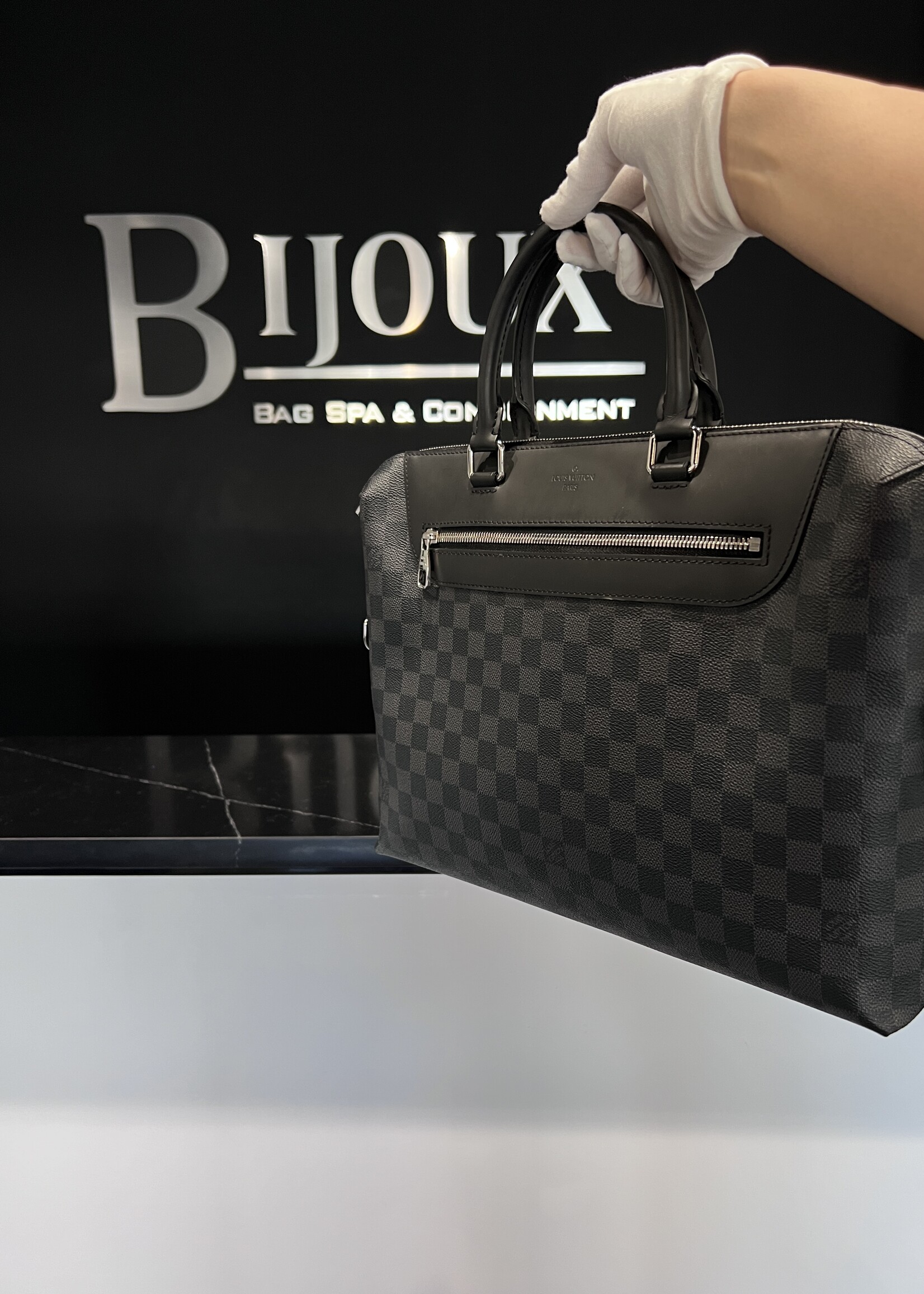 Louis Vuitton SOLD - Louis Vuitton Porte DocumentJour