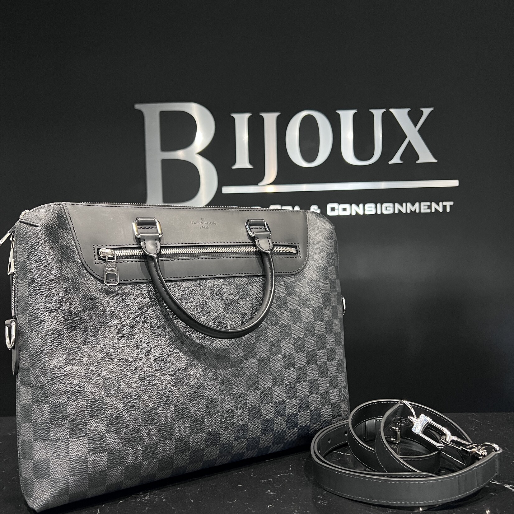 Louis Vuitton SOLD - Louis Vuitton Porte DocumentJour