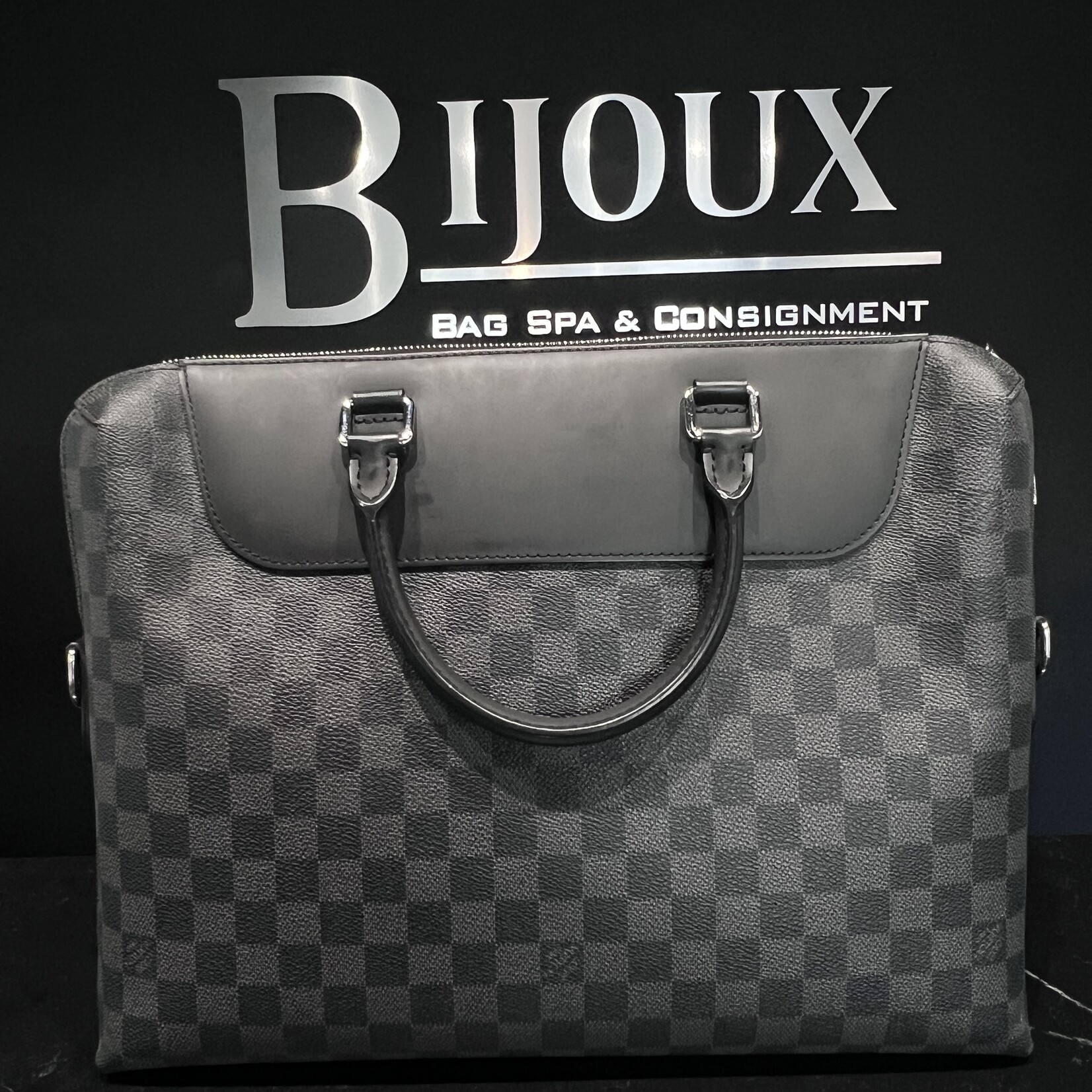 Louis Vuitton SOLD - Louis Vuitton Porte DocumentJour