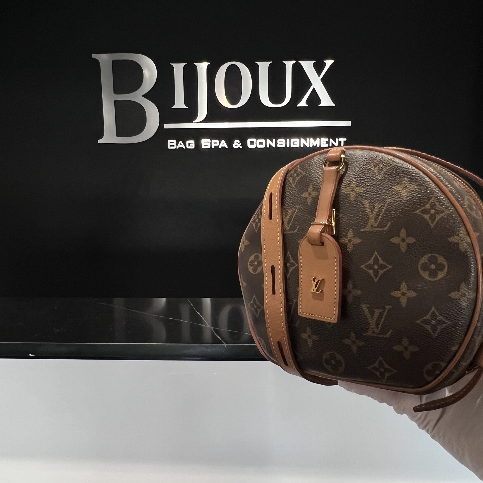 Louis Vuitton Louis Vuitton Boite Chapeau