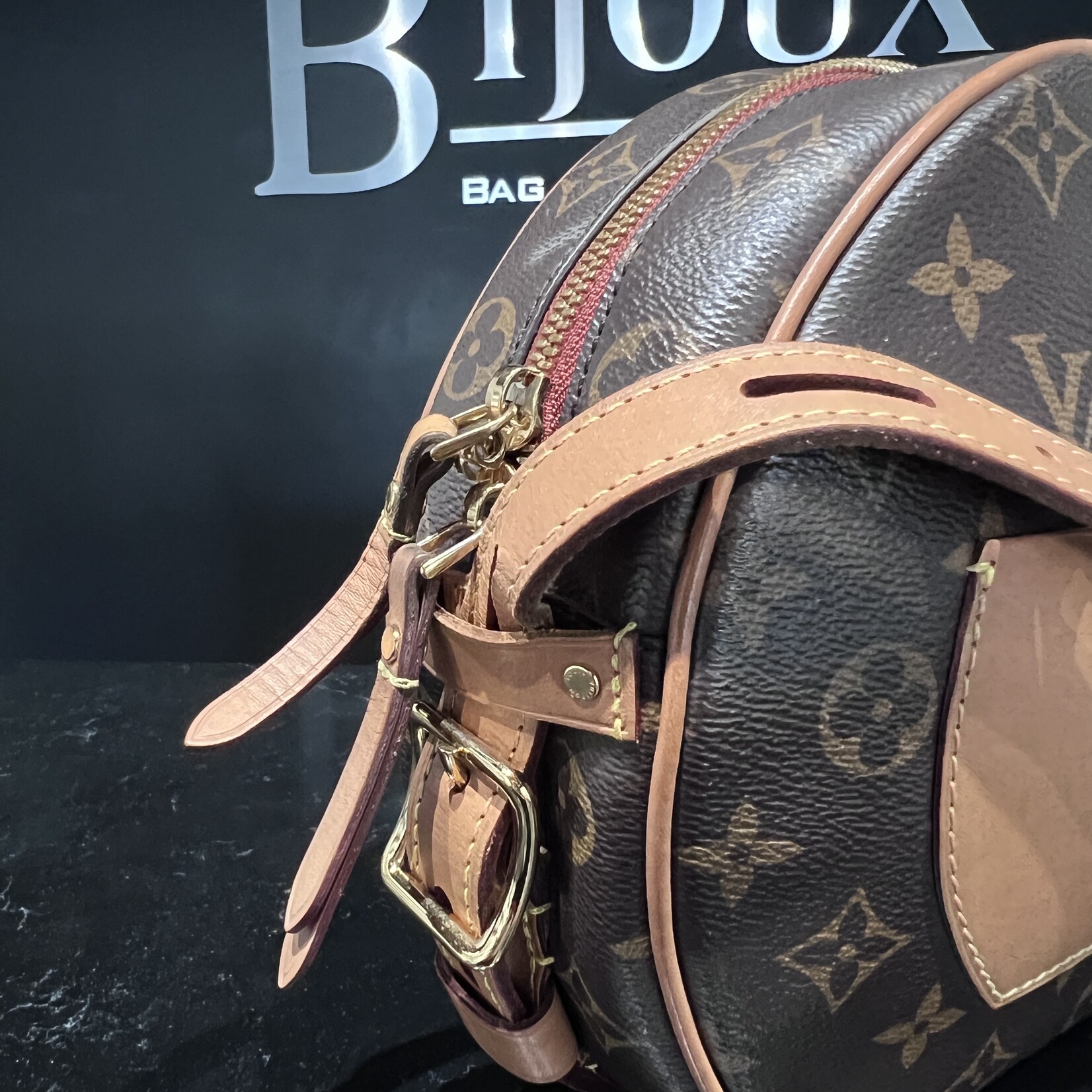 Louis Vuitton Louis Vuitton Boite Chapeau