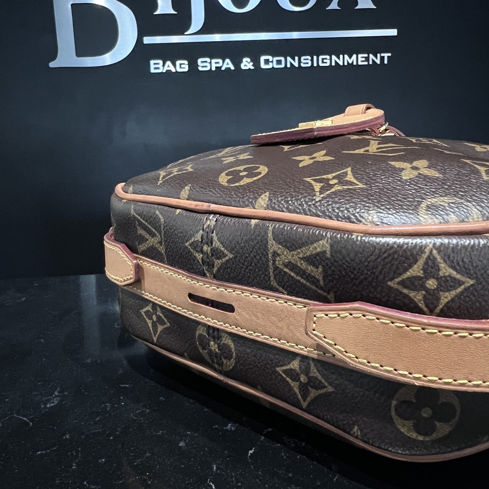 Louis Vuitton Louis Vuitton Boite Chapeau