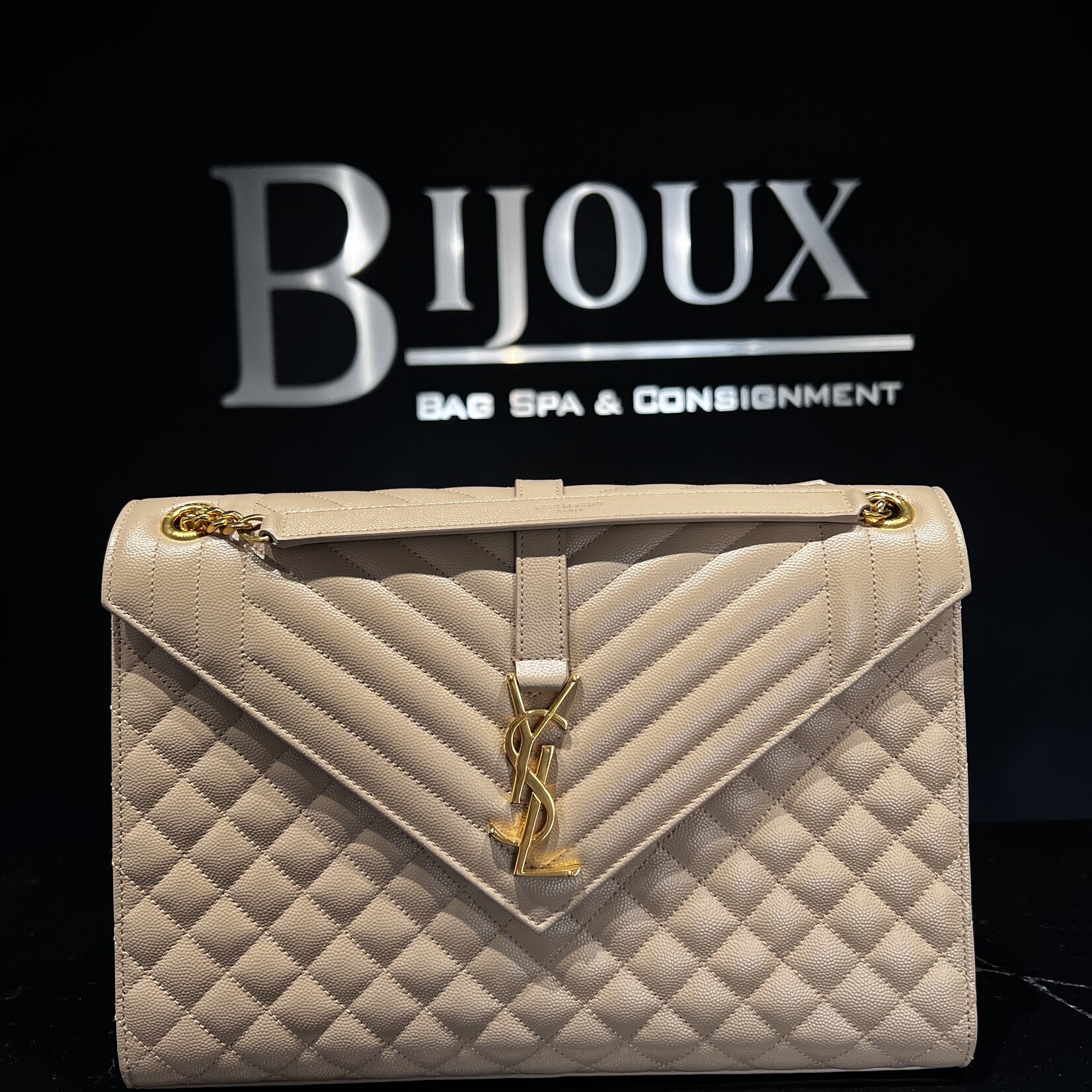 Saint Laurent Saint Laurent Large Nude Flap Bag