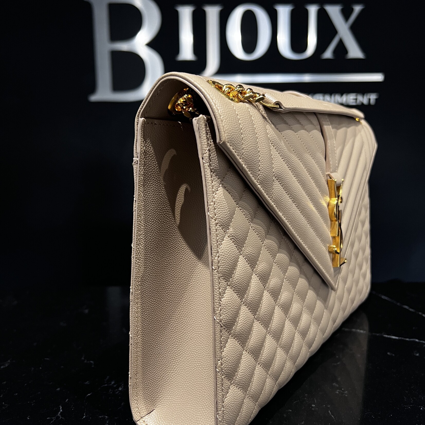 Saint Laurent Saint Laurent Large Nude Flap Bag