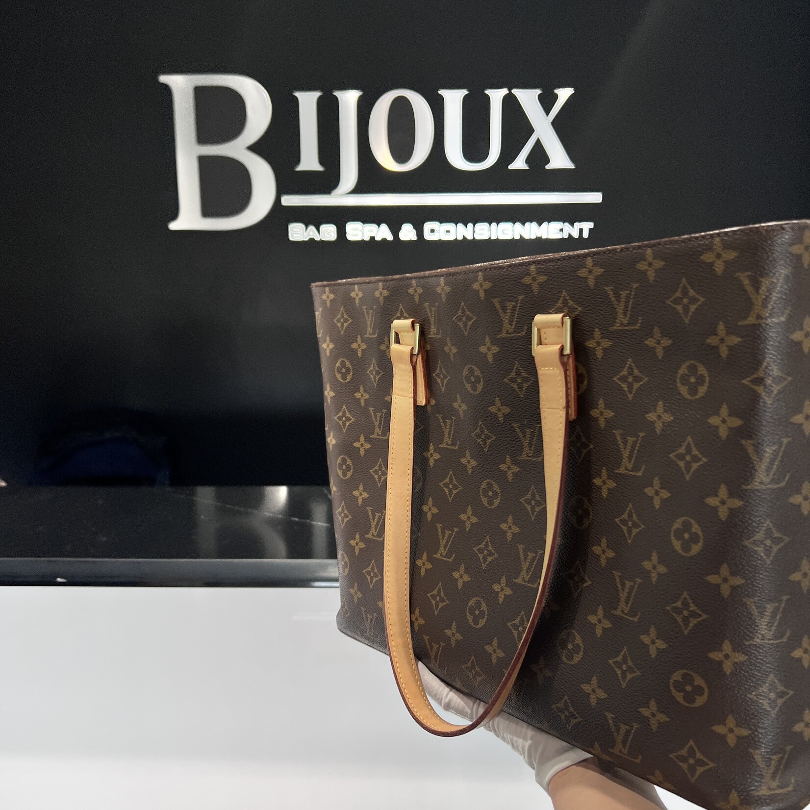 Louis Vuitton SOLD- Louis Vuitton Luco Tote