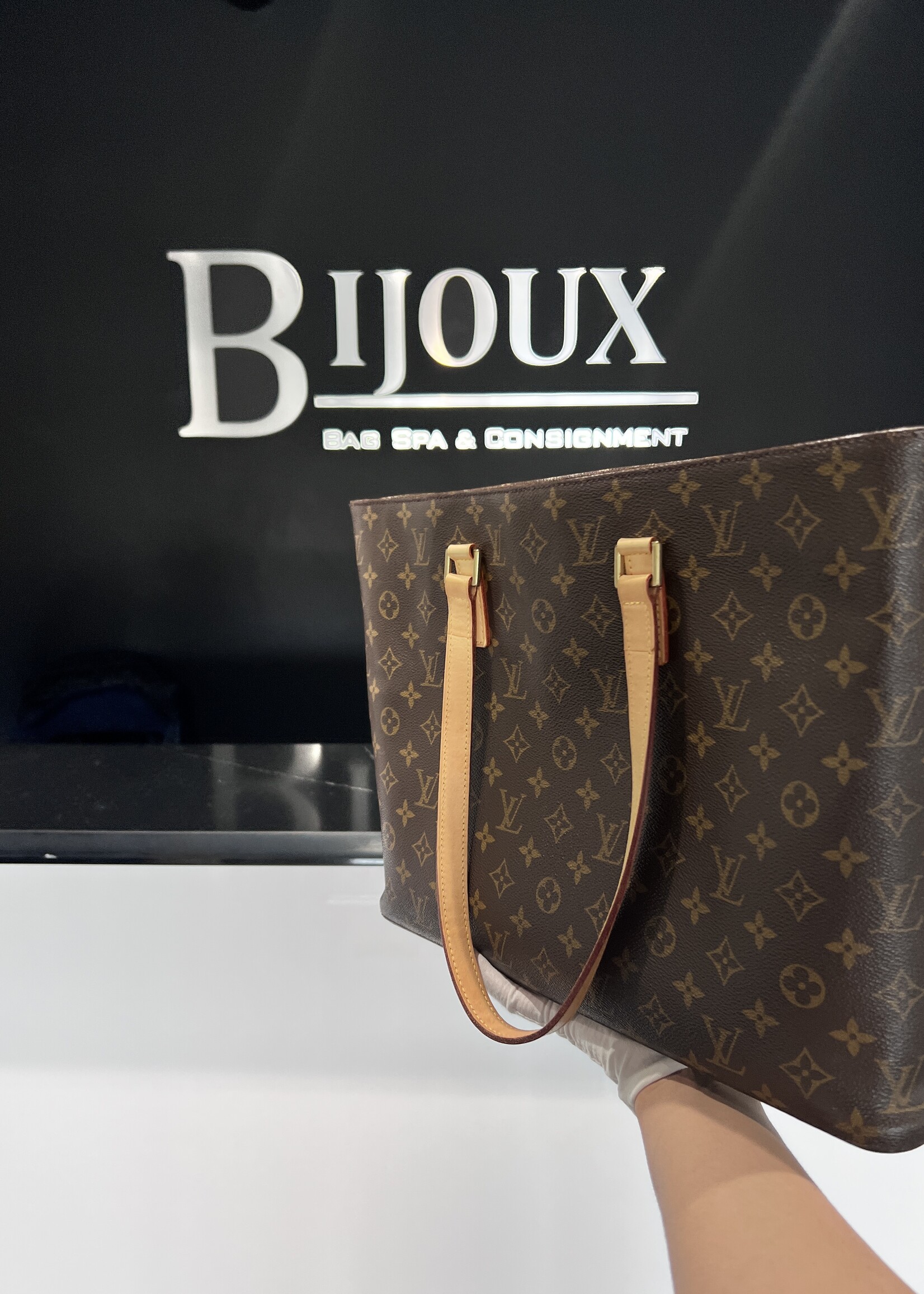 Louis Vuitton SOLD- Louis Vuitton Luco Tote