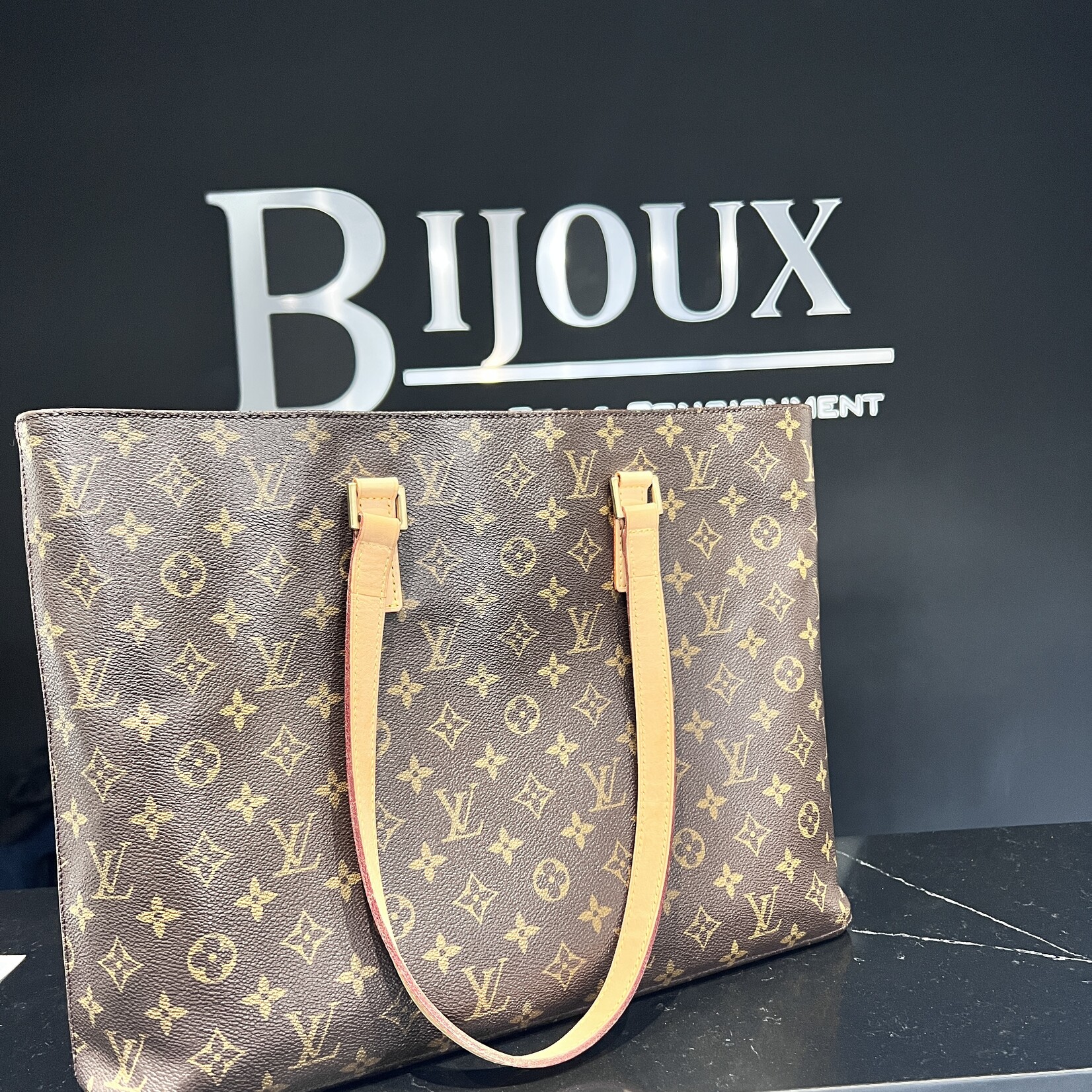 Louis Vuitton SOLD- Louis Vuitton Luco Tote