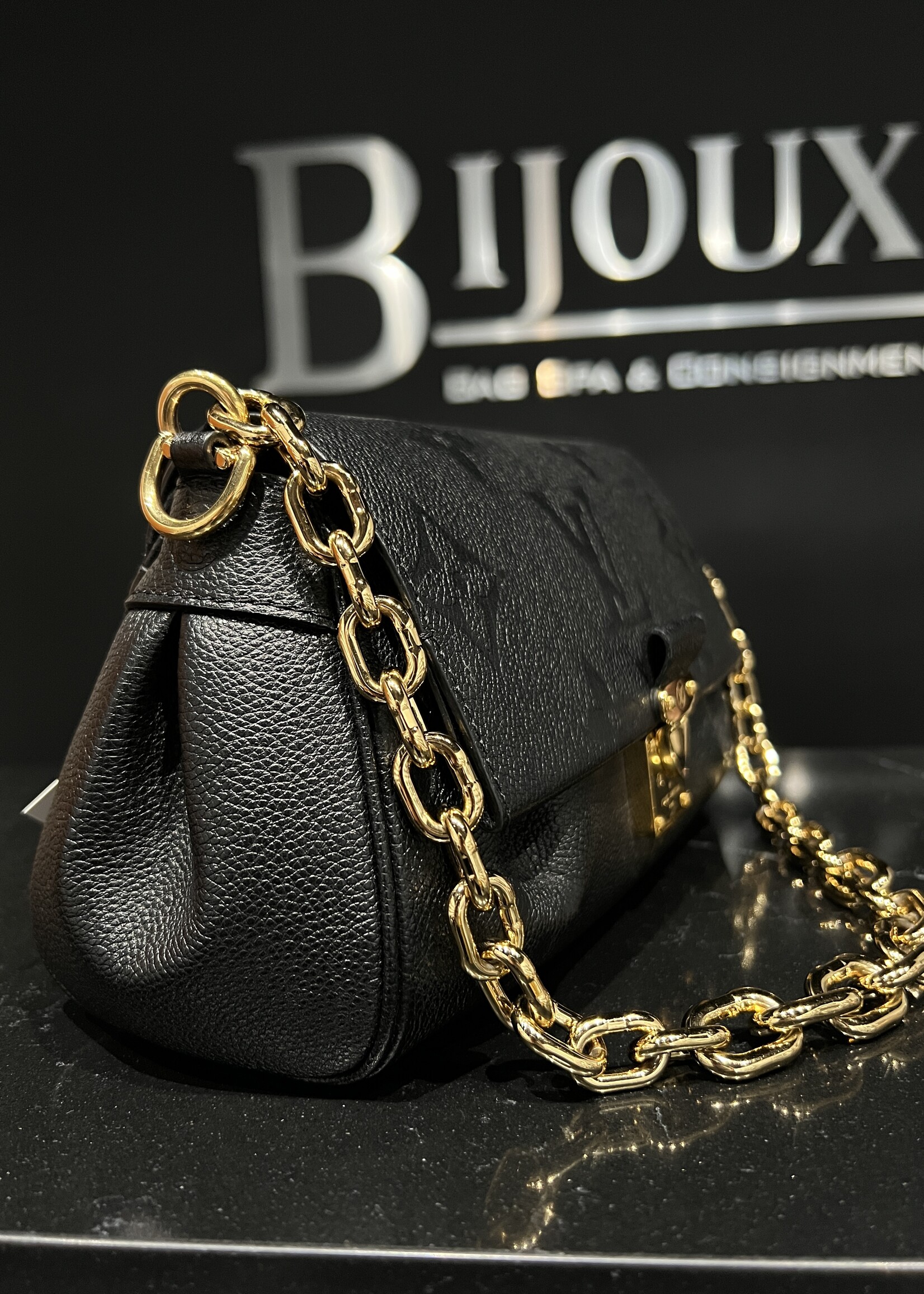 Louis Vuitton SOLD - Louis Vuitton Empreinte Favourite