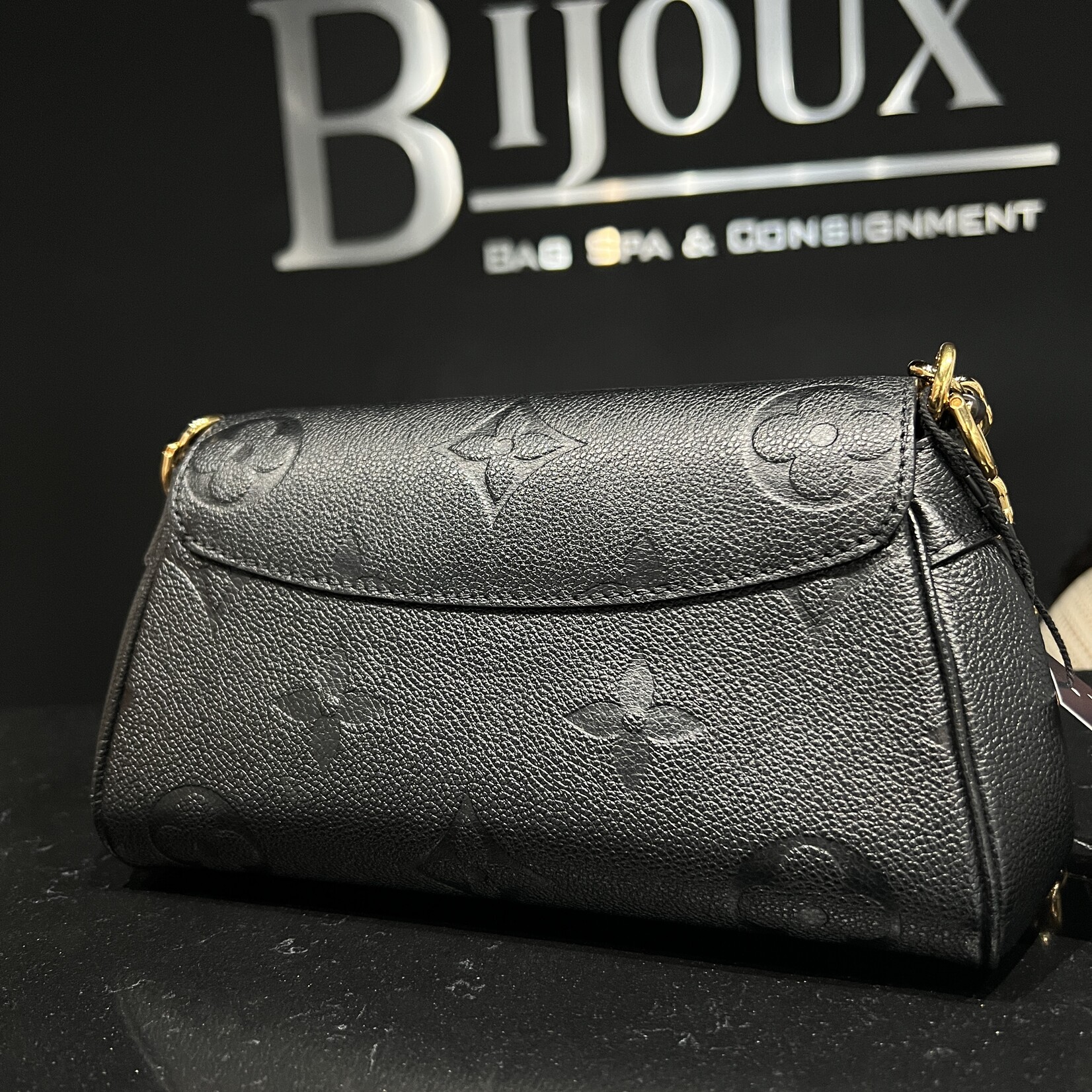 Louis Vuitton SOLD - Louis Vuitton Empreinte Favourite