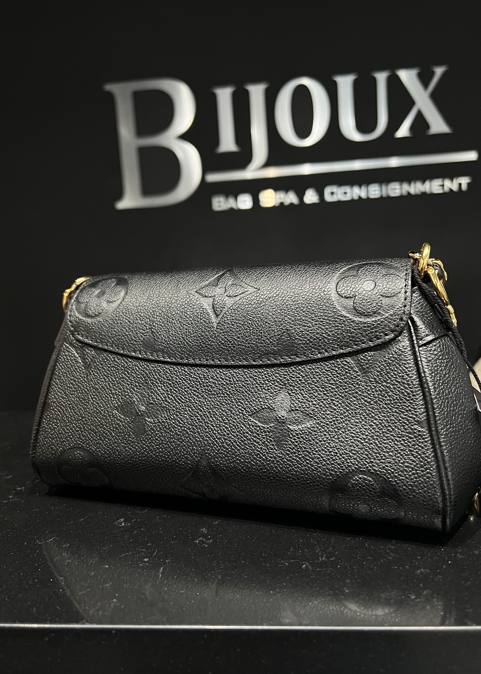 Louis Vuitton SOLD - Louis Vuitton Empreinte Favourite