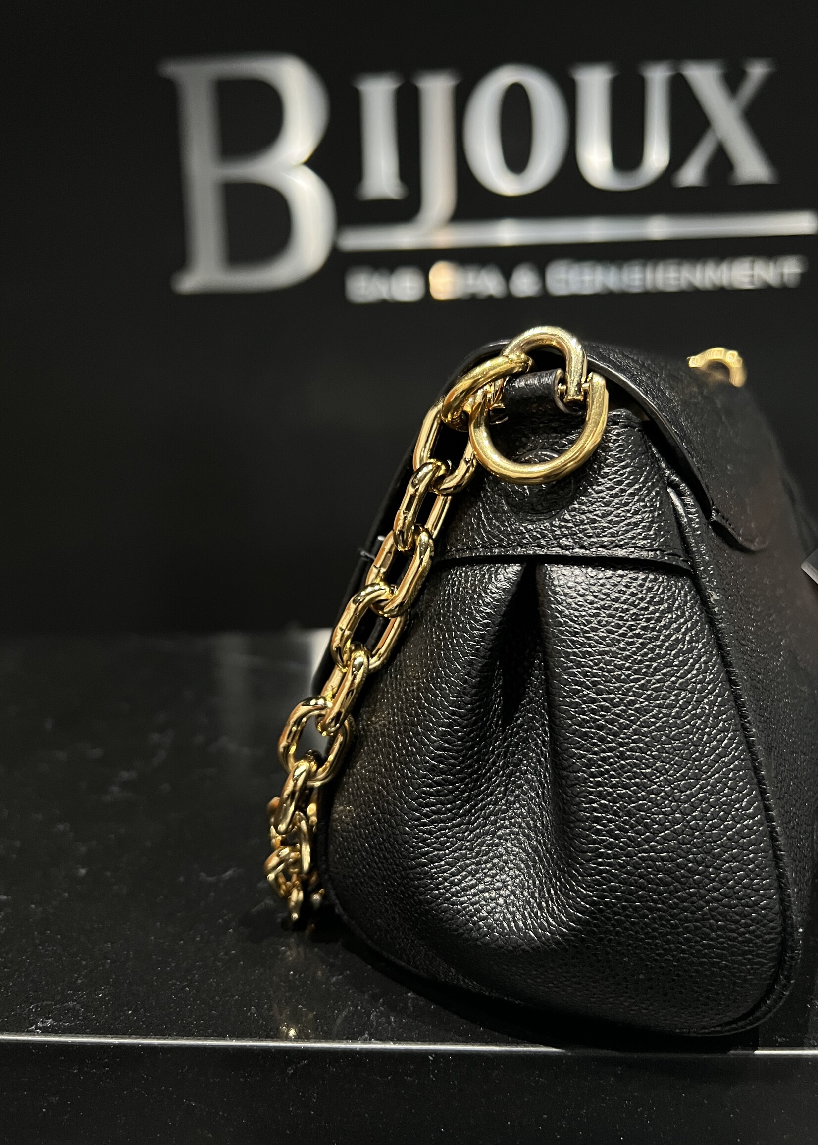 Louis Vuitton SOLD - Louis Vuitton Empreinte Favourite