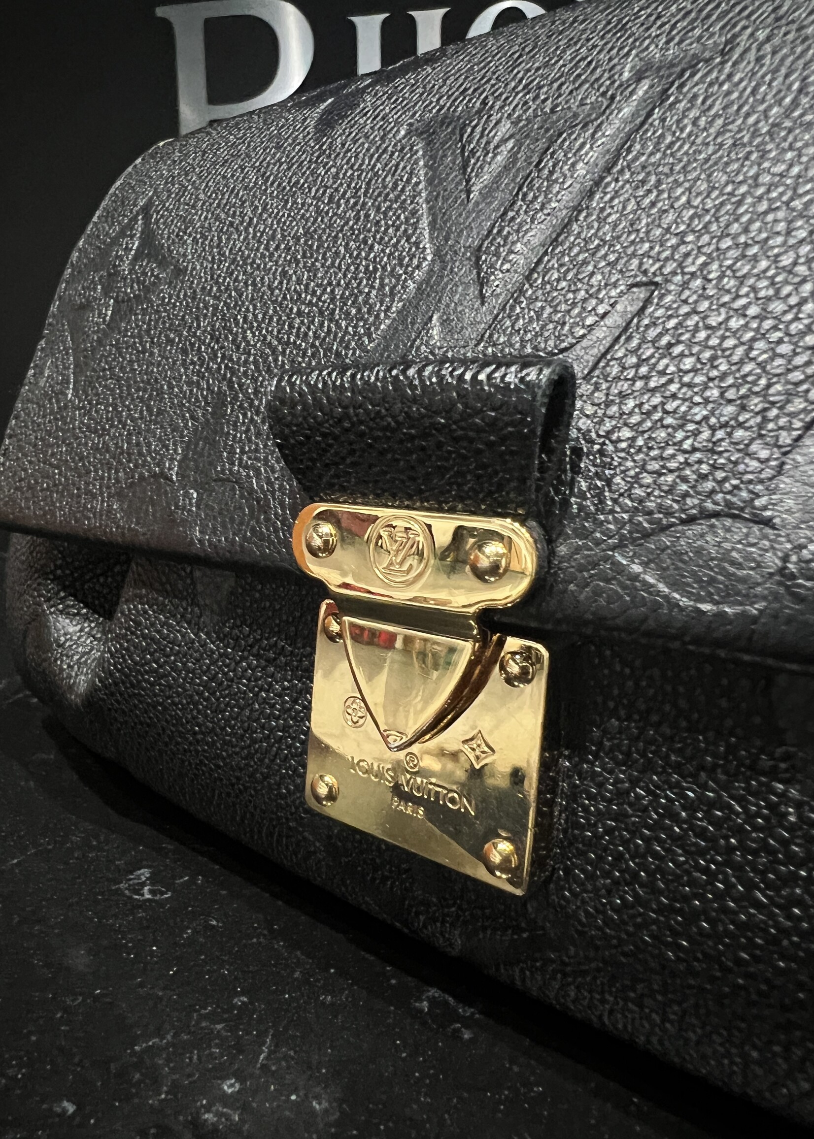 Louis Vuitton SOLD - Louis Vuitton Empreinte Favourite