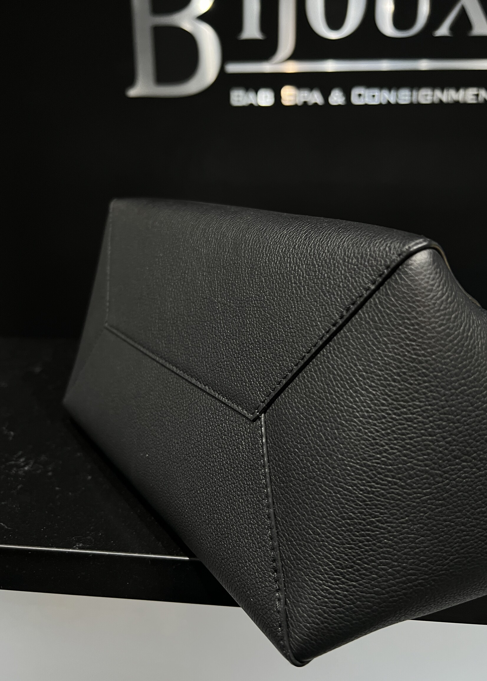 Louis Vuitton SOLD - Louis Vuitton Black Cabas Lock Me