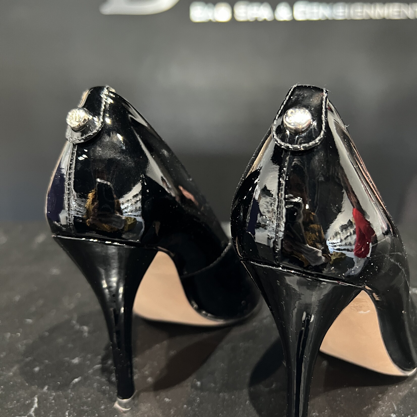 Stuart Weitzman Stuart Weitzman Black Heels - 6.5