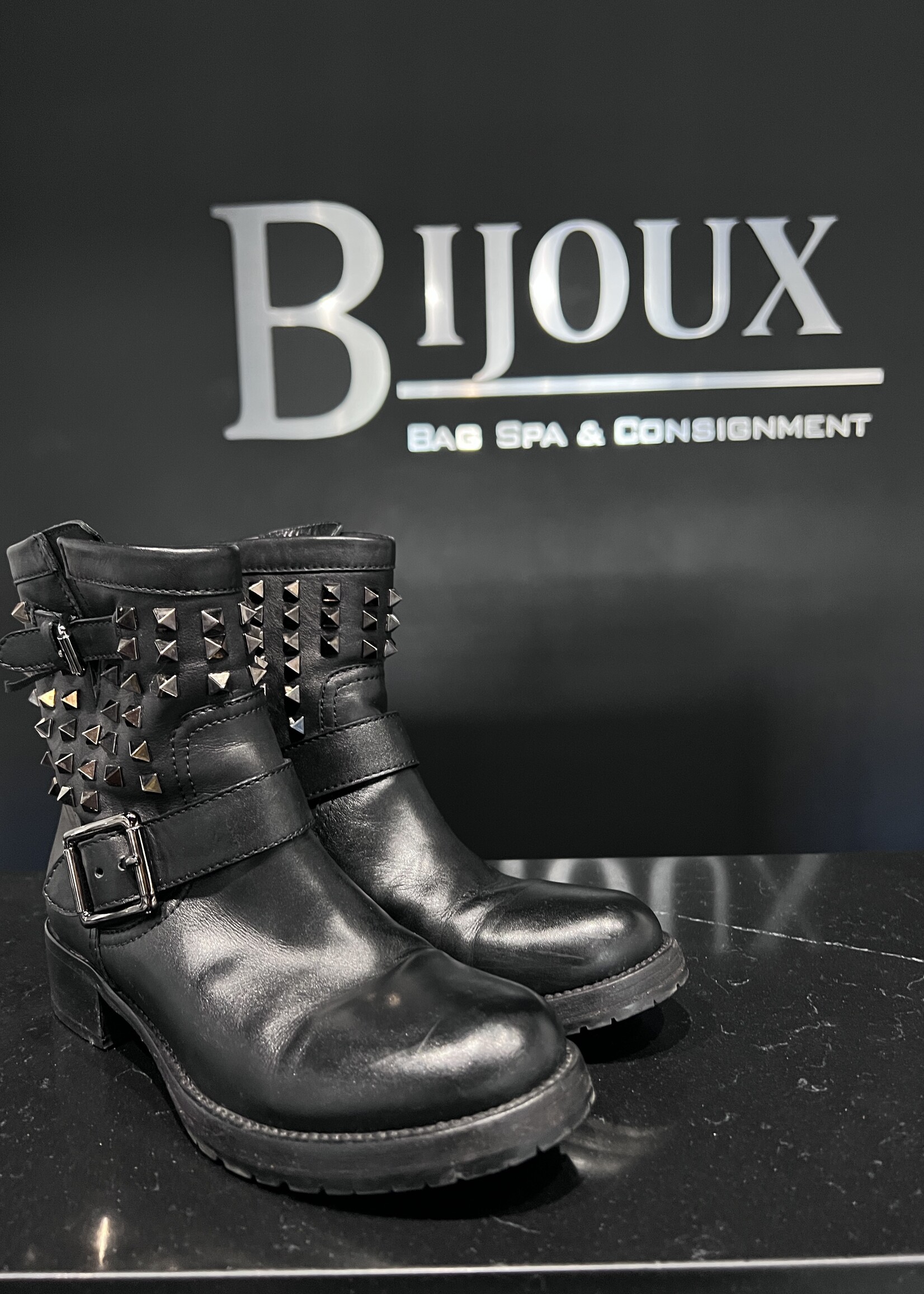 Valentino SOLD - Valentino Garavani Rockstud Boots - 37.5