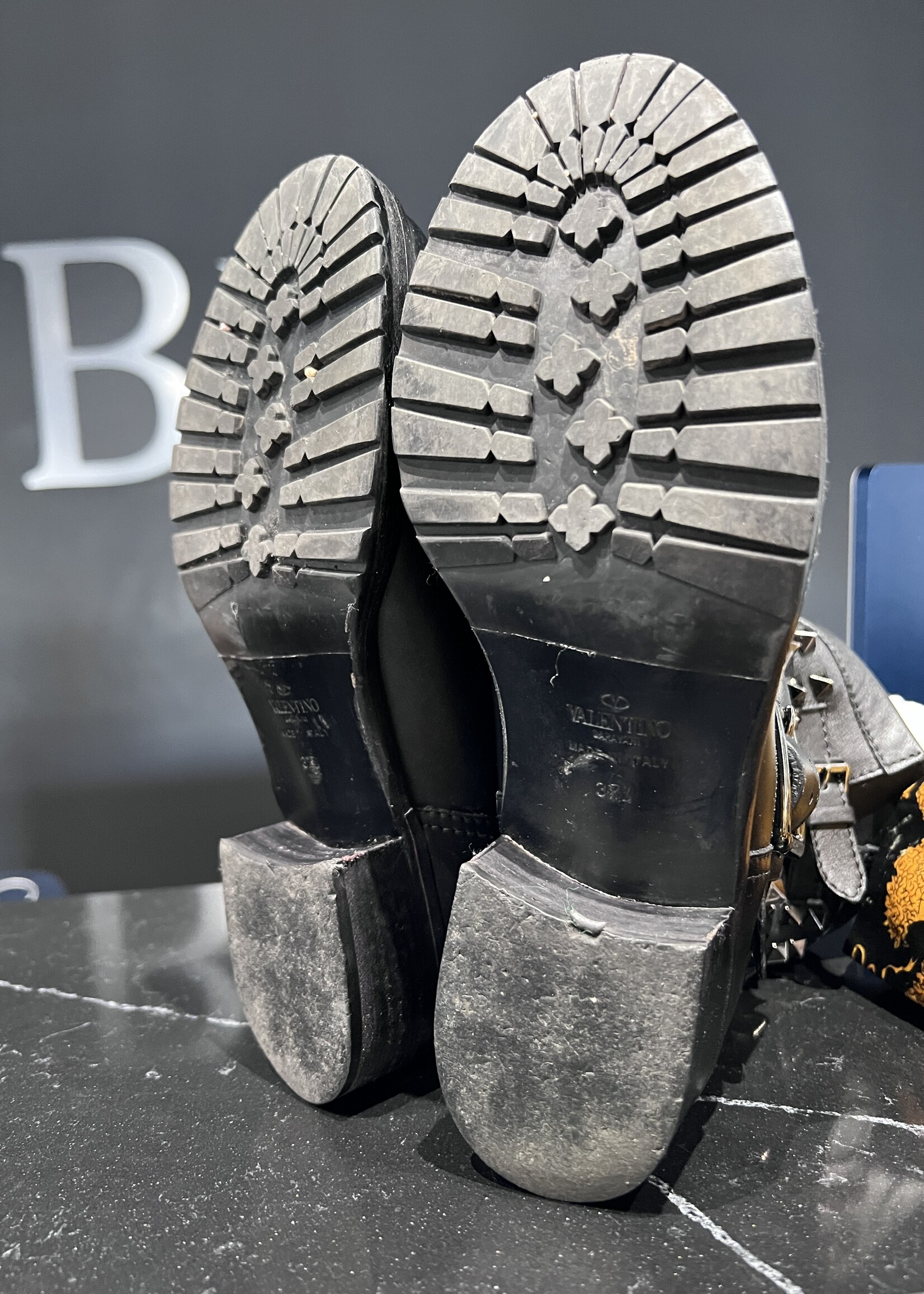 Valentino SOLD - Valentino Garavani Rockstud Boots - 37.5