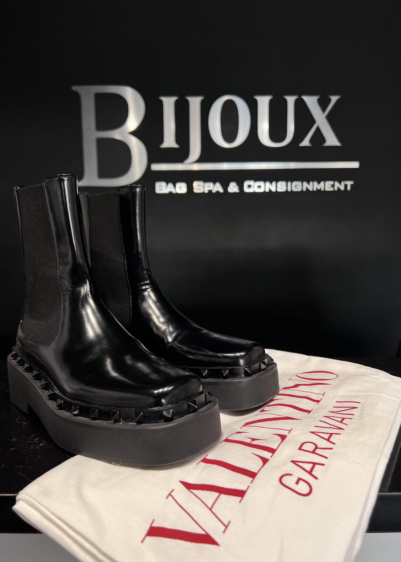 Valentino Valentino Boots Rockstud 8.5