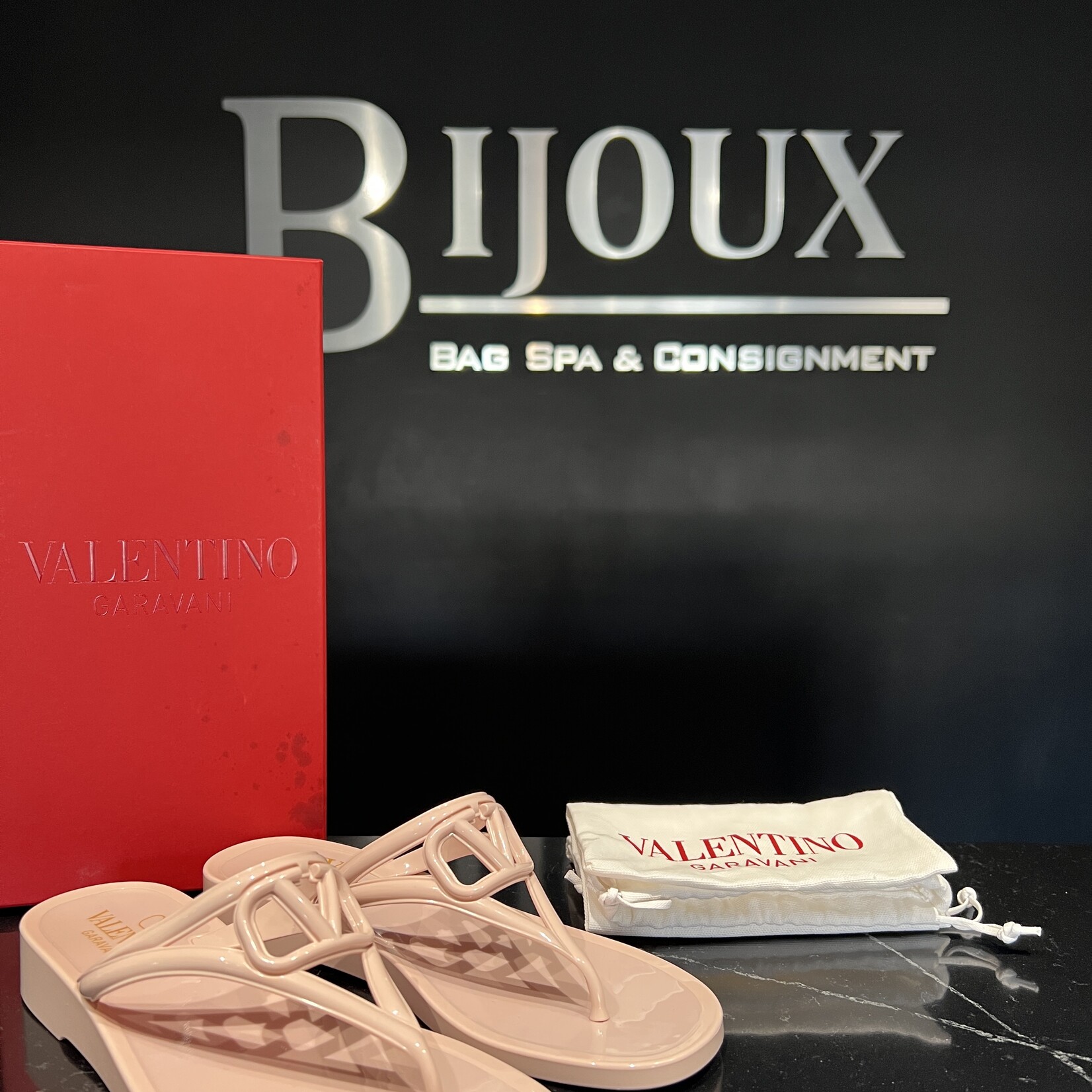 Valentino SOLD- Valentino Garavani Vlogo Flip Flop