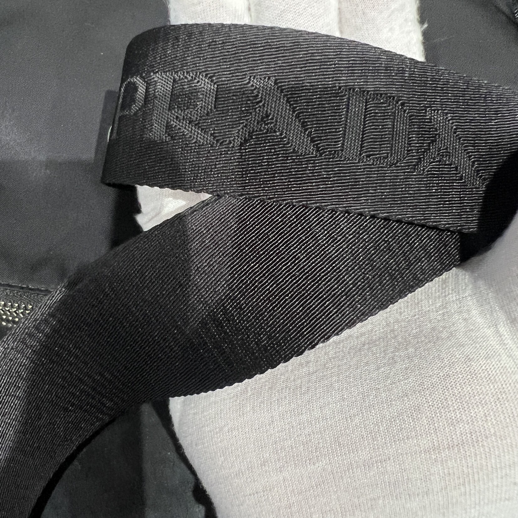 Prada SOLD- Prada Re-Edition Messenger