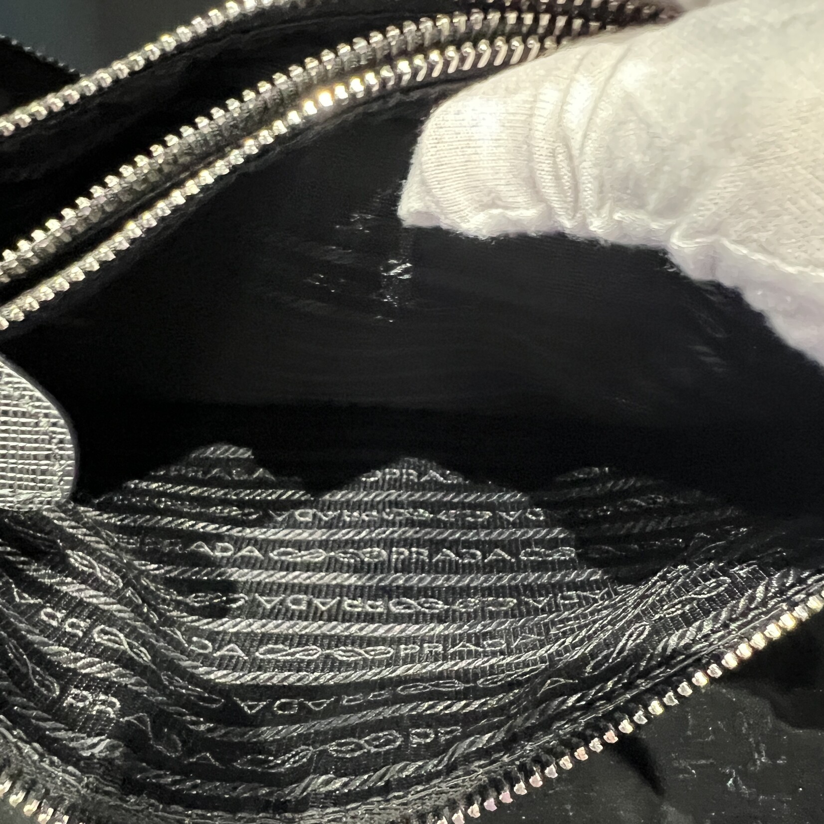 Prada SOLD- Prada Re-Edition Messenger