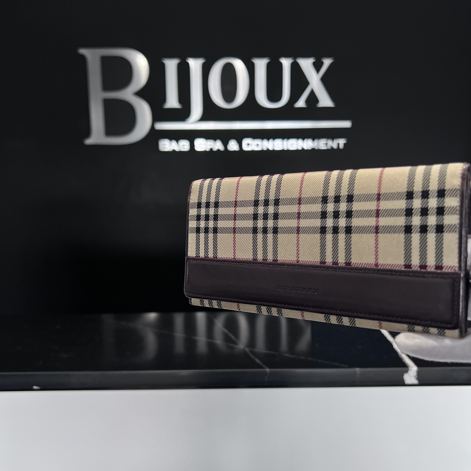 Burberry Burberry Nova Check Bifold Long Wallet
